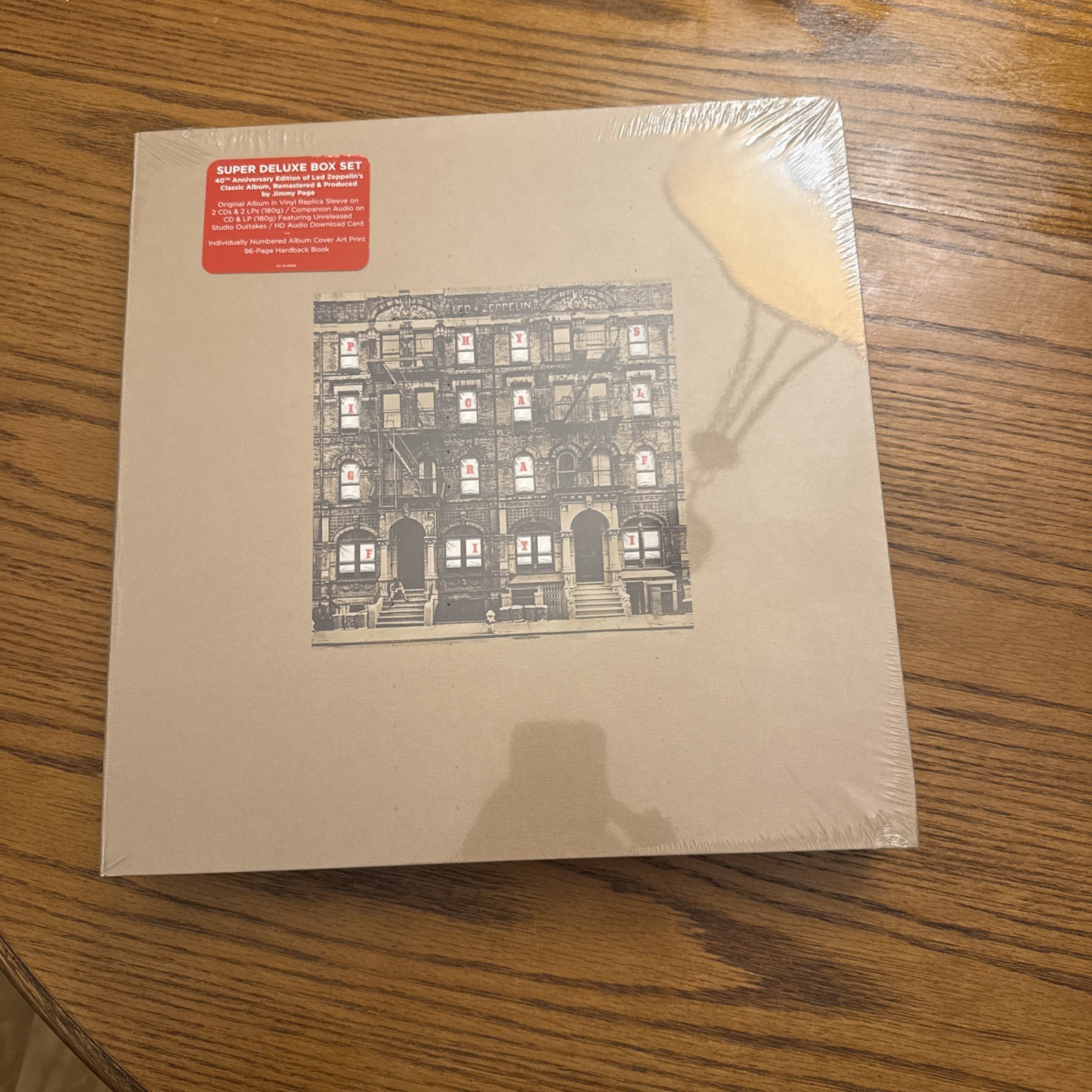 Led Zeppelin Physical Graffiti Numbered Super Deluxe Edition 3LP 3CD + Book-New Led Zeppelin Physical Graffiti Numbered Super Deluxe Edition 3LP 3CD + Book-New
