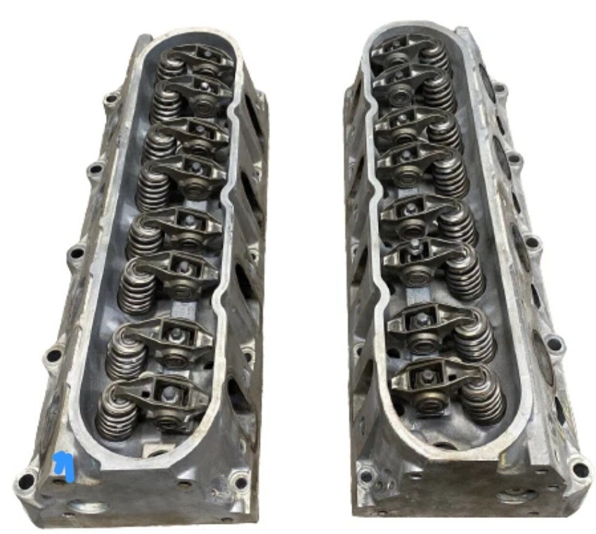 GM LS2 LS6 LC9 Gen 3 Or 4 Cathedral Cylinder Heads 243 OR 799 PAIR w/Rockers OEM GM LS2 LS6 LC9 Gen 3 Or 4 Cathedral Cylinder Heads 243 OR 799 PAIR w/Rockers OEM