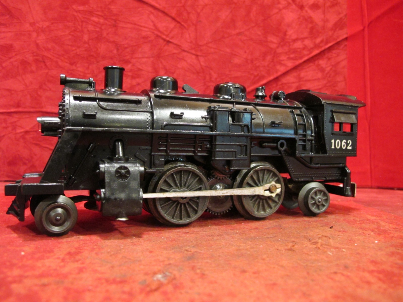 Vintage Postwar Lionel 1062 Steam Locomotive ~TESTED RUNS Vintage Postwar Lionel 1062 Steam Locomotive ~TESTED RUNS