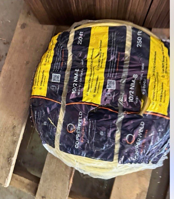 Copperweld 10/2 NM-B 10 AWG Copper-Clad Aluminum Wire 250 ft Yellow 600V Copperweld 10/2 NM-B 10 AWG Copper-Clad Aluminum Wire 250 ft Yellow 600V