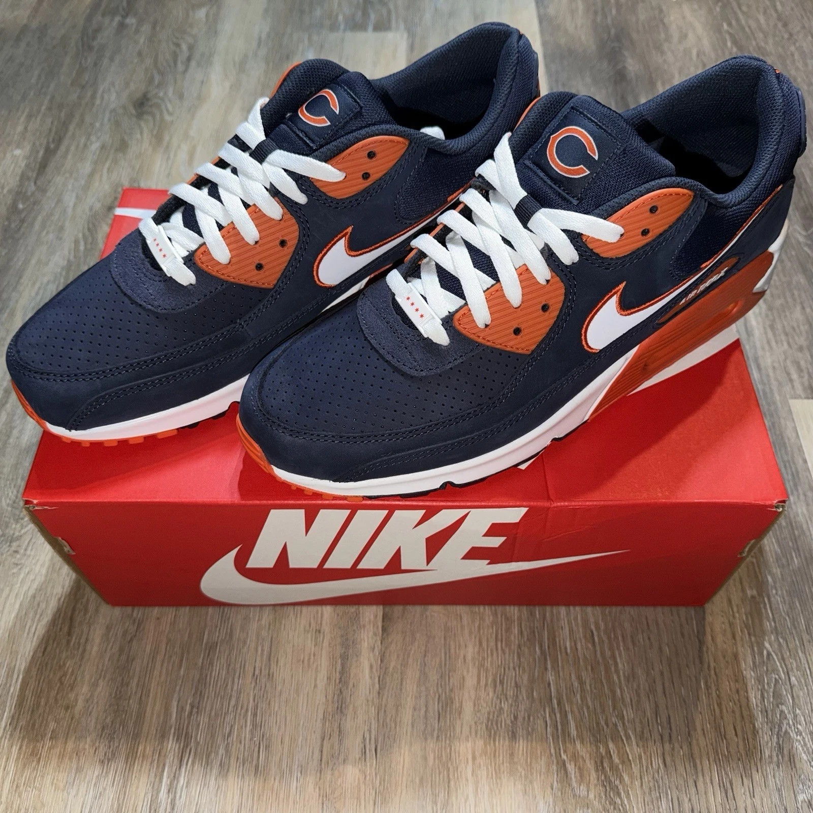 Nike Chicago Bears 2026 NFL Rivalries Collection Air Max 90 Shoes Men's Sneakers