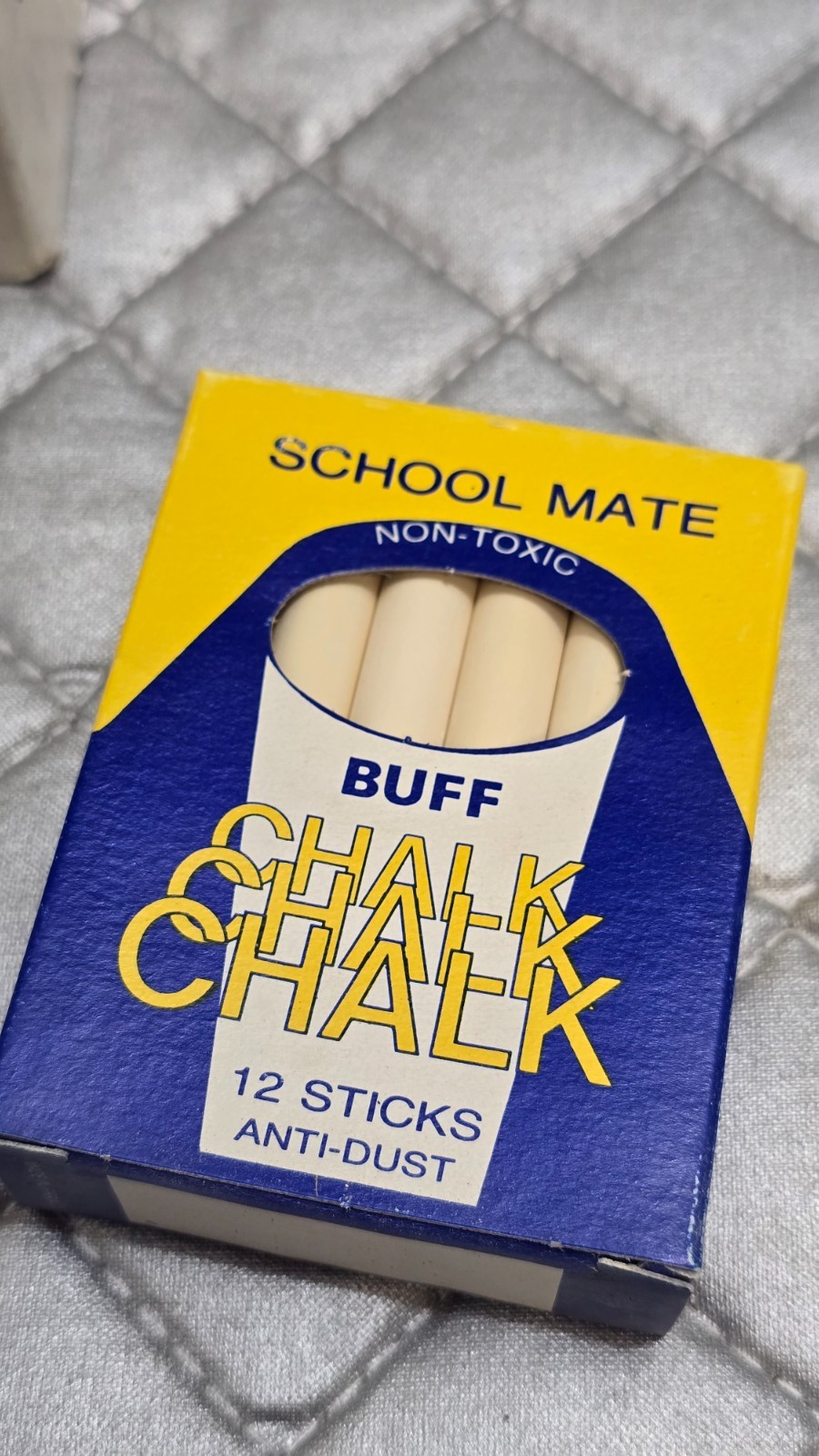 Vintage School Mate Buff Chalk No.212-412 - One (1) Box of 12 Pieces/Sticks Vintage School Mate Buff Chalk No.212-412 - One (1) Box of 12 Pieces/Sticks