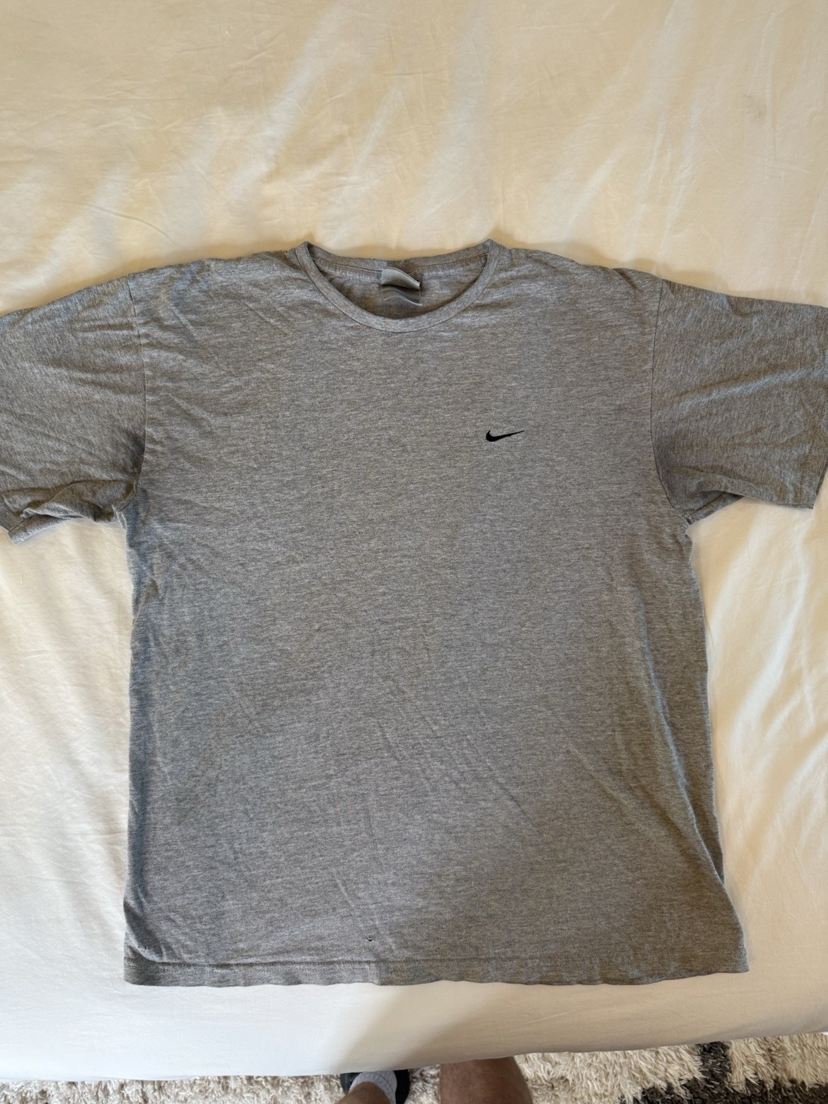 Nike Basketball Logo Heather Grey Men\'s L Tee Vintage 90s Stitched Y2K Nike Basketball Logo Heather Grey Men\'s L Tee Vintage 90s Stitched Y2K