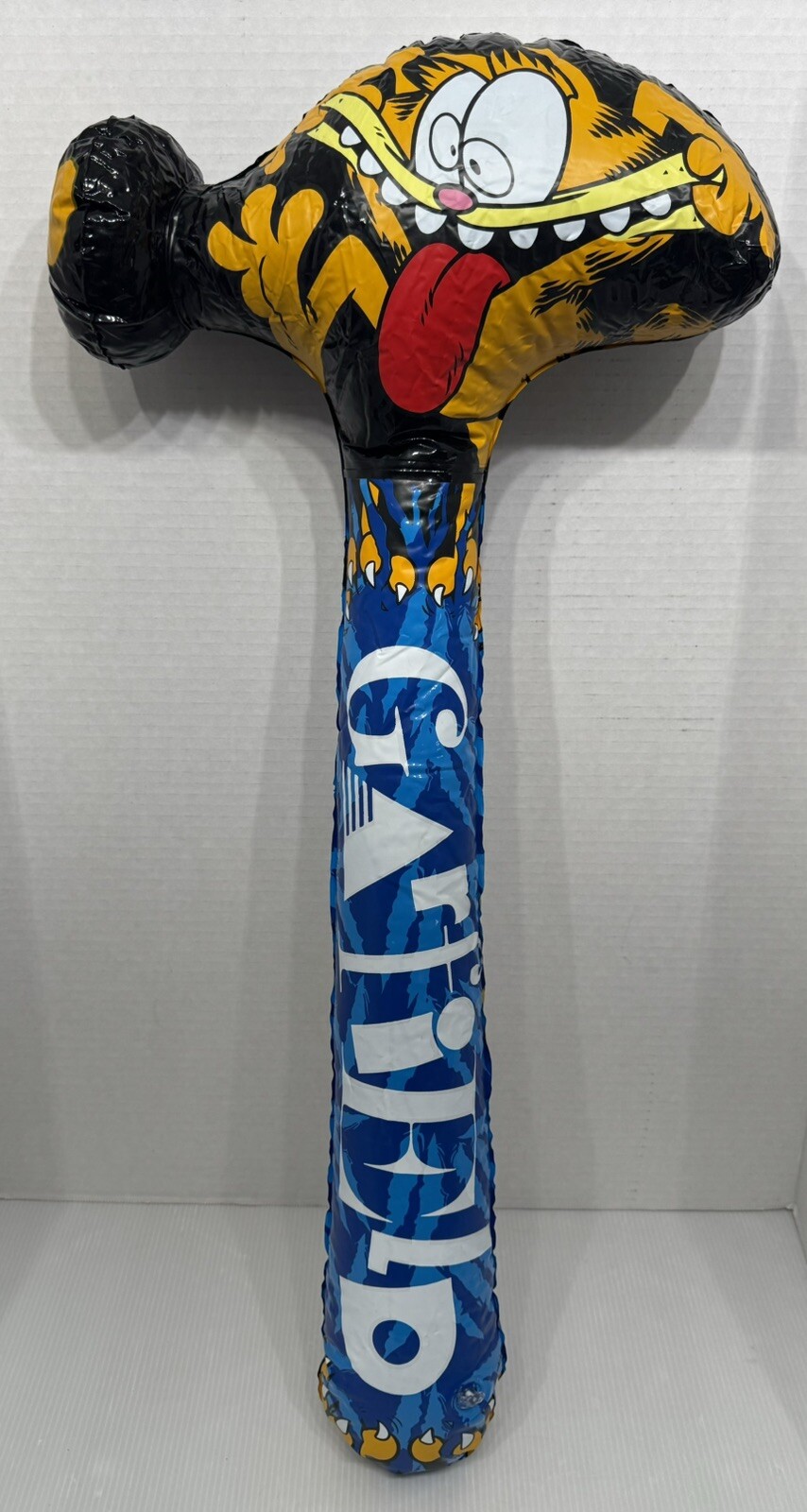 Vintage 2003 Garfield Inflatable Blow Up Hammer Carnival Fair Prize RI Novelty Vintage 2003 Garfield Inflatable Blow Up Hammer Carnival Fair Prize RI Novelty
