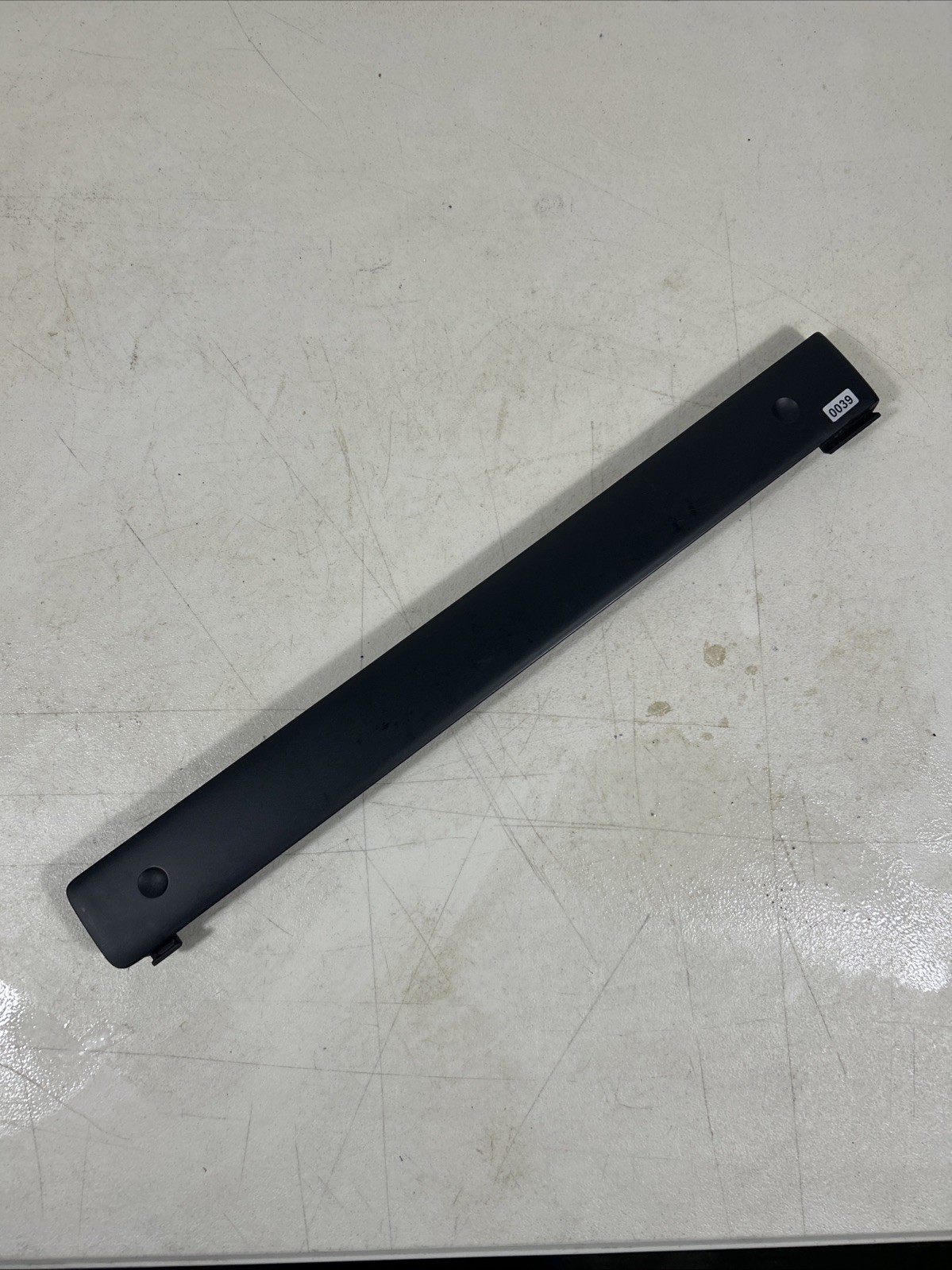 2002-2004 Nissan Frontier Xterra Passengers Dash Trim GREY 68412-7Z800 OEM 2002-2004 Nissan Frontier Xterra Passengers Dash Trim GREY 68412-7Z800 OEM