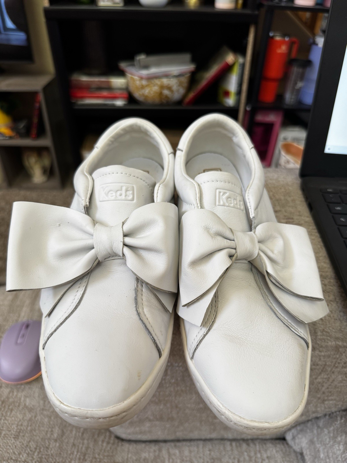 EUC KEDS NEW YORK Triple Decker Leather Bow Women US Sz 8