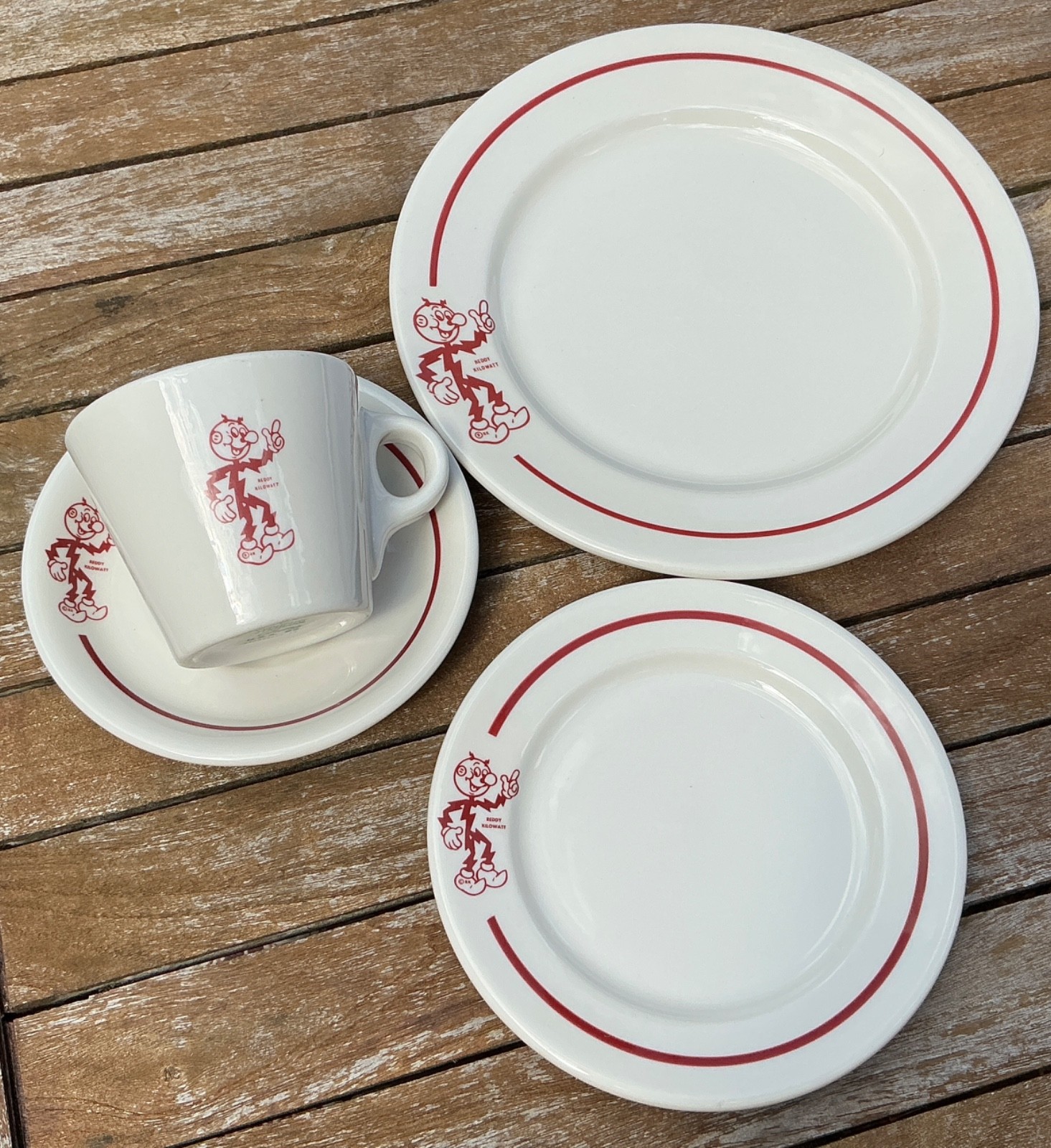 Vintage / Rare Reddy Kilowatt 4pc. Set Cup, Saucer, Dinner & Bread Plates VGC Vintage / Rare Reddy Kilowatt 4pc. Set Cup, Saucer, Dinner & Bread Plates VGC