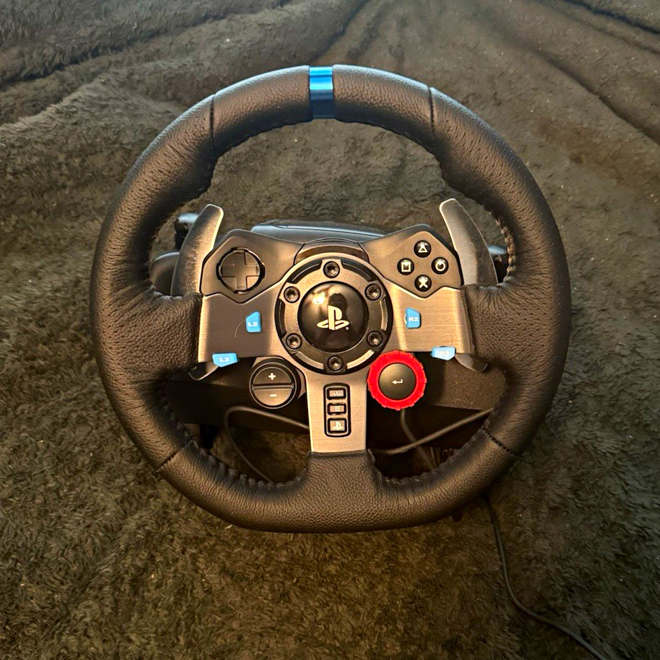 (USED ONCE) Logitech G29 Racing Wheel Wired w/ Pedals + Shifter (USED ONCE) Logitech G29 Racing Wheel Wired w/ Pedals + Shifter