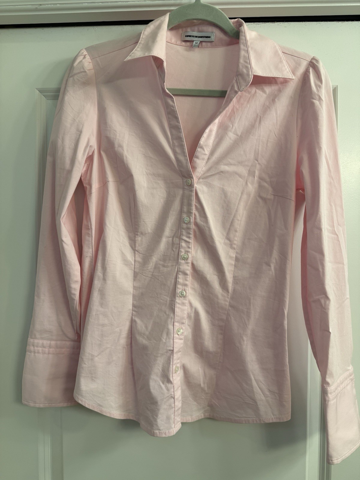 Express Design Studio Women’s Button Up Light Pink Size: M (2008) Express Design Studio Women’s Button Up Light Pink Size: M (2008)