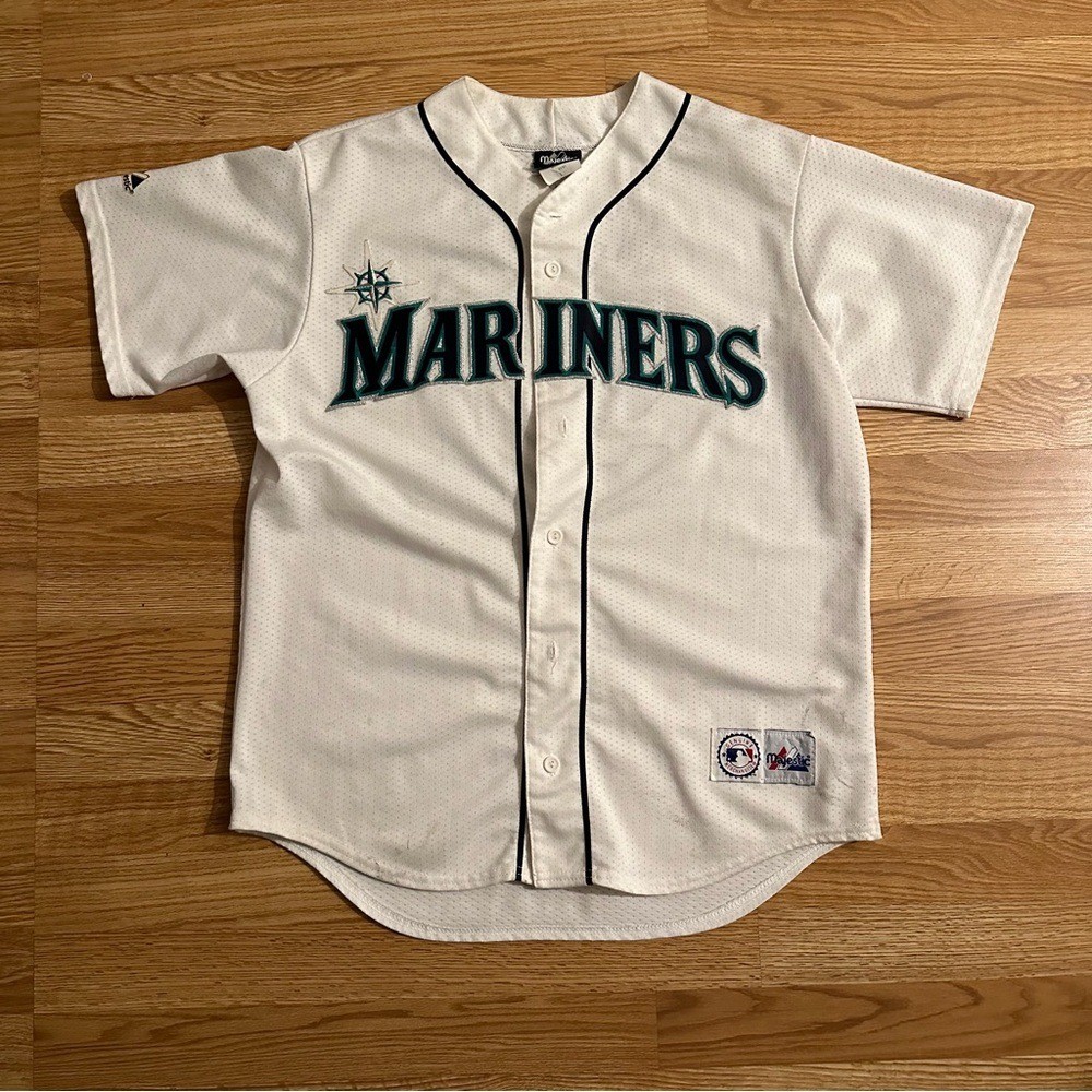 Ichiro Suzuki Vintage Majestic MLB Authentic White Baseball Jersey Size Large Ichiro Suzuki Vintage Majestic MLB Authentic White Baseball Jersey Size Large