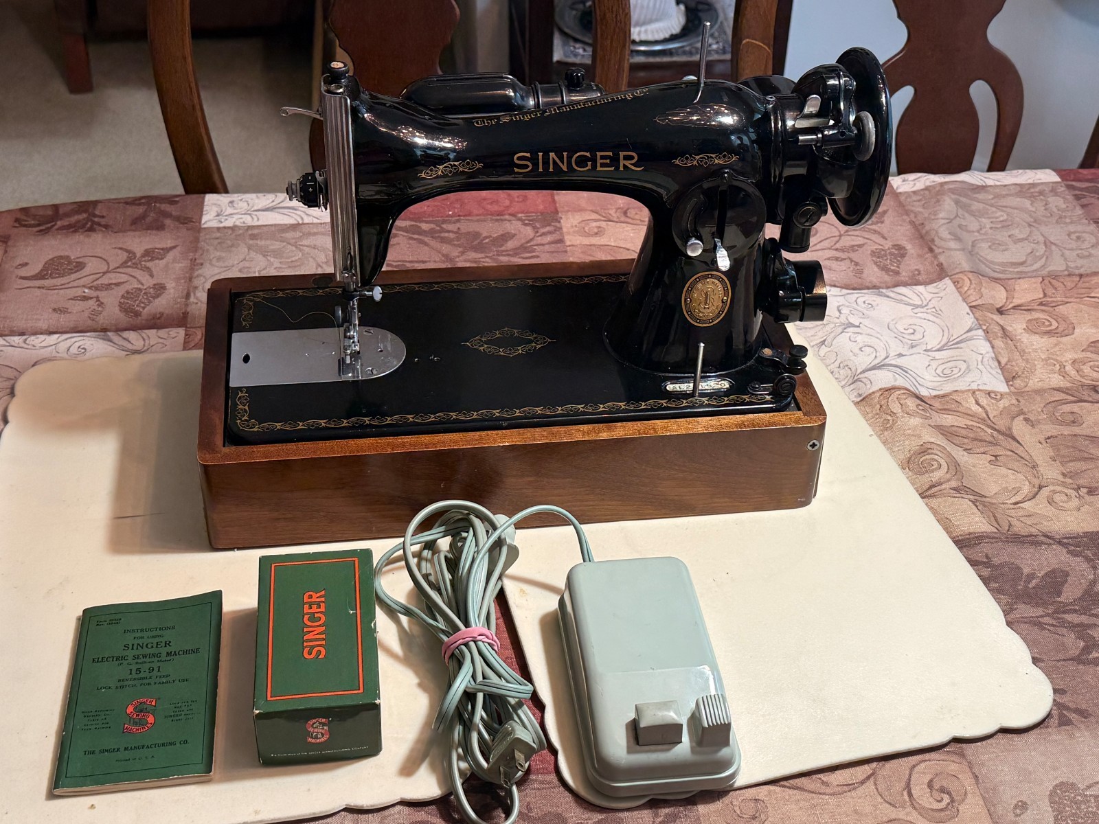 Excellent 1941 Vintage Singer 15-91 Sewing Machine Tested/Working Vermont