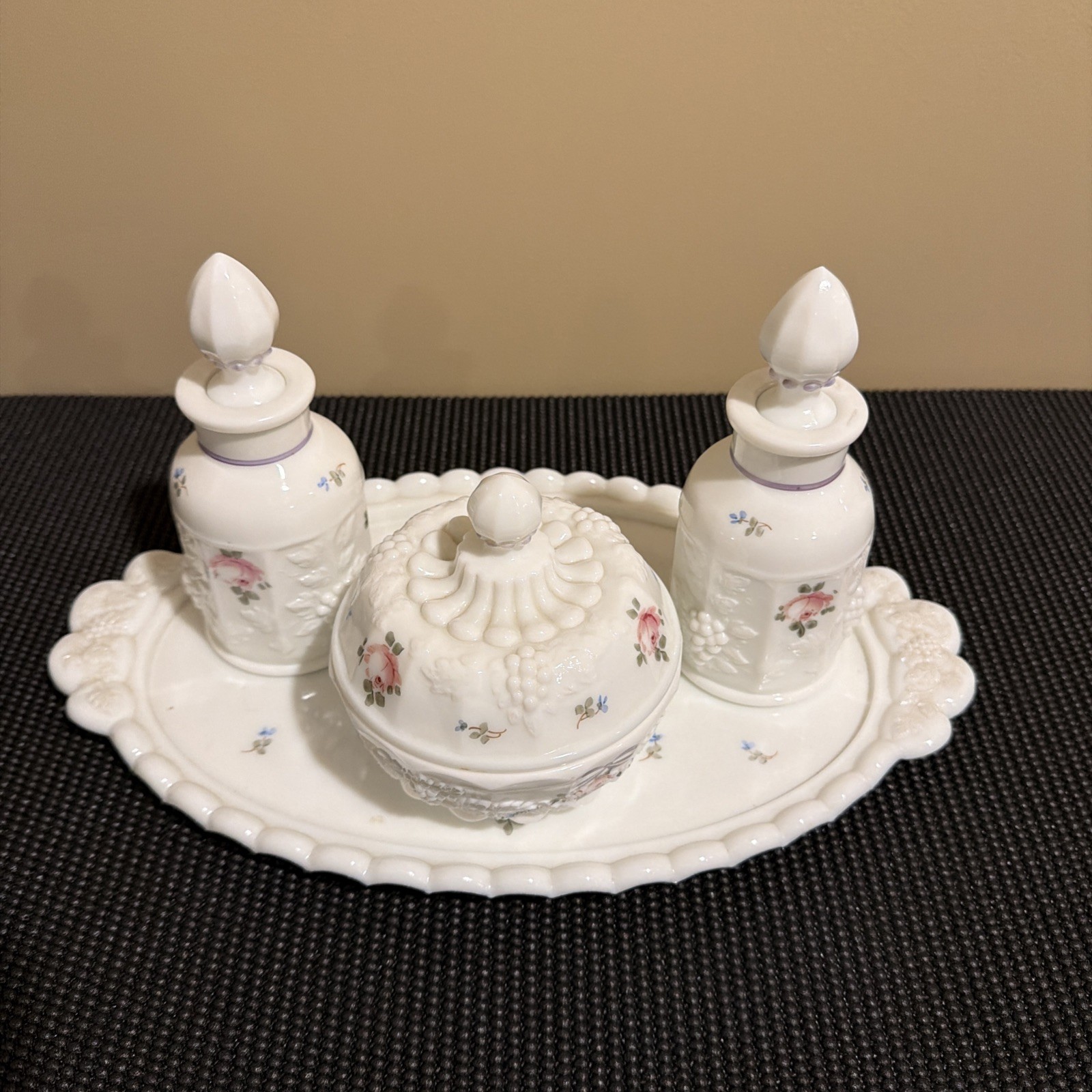 Beautiful Vtg Westmoreland Milk Glass Paneled Roses, Bows Grapes Dresser Set Beautiful Vtg Westmoreland Milk Glass Paneled Roses, Bows Grapes Dresser Set