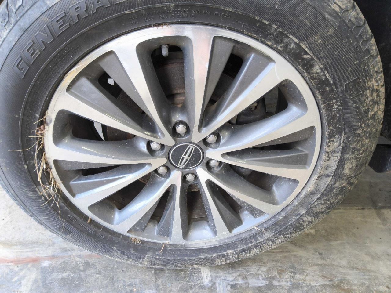 Wheel 20x8-1/2 Aluminum Machined Face Fits 15-17 NAVIGATOR 751962