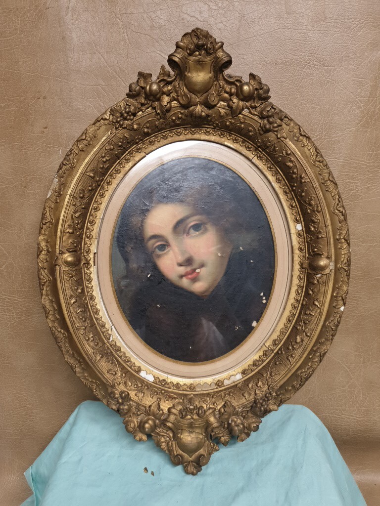 Antique 18th Century Portrait, Young Woman. Oval Antique Frame. For Restoration.