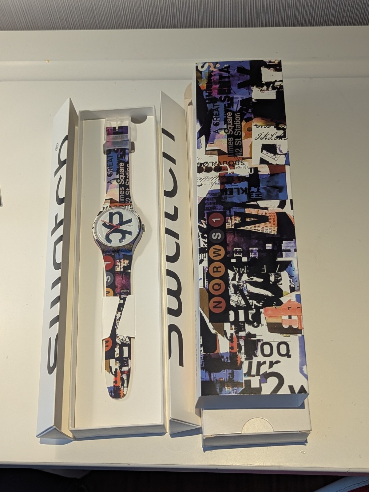 NIB Swatch Destination Watch David Carson CARSONTIME New York City NYC SUOZ370 NIB Swatch Destination Watch David Carson CARSONTIME New York City NYC SUOZ370