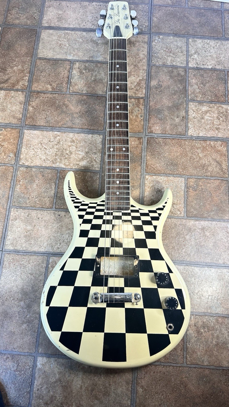 Vintage 1970s80s Des Lauriers Electric Guitar DE-6OCB Vintage 1970s80s Des Lauriers Electric Guitar DE-6OCB