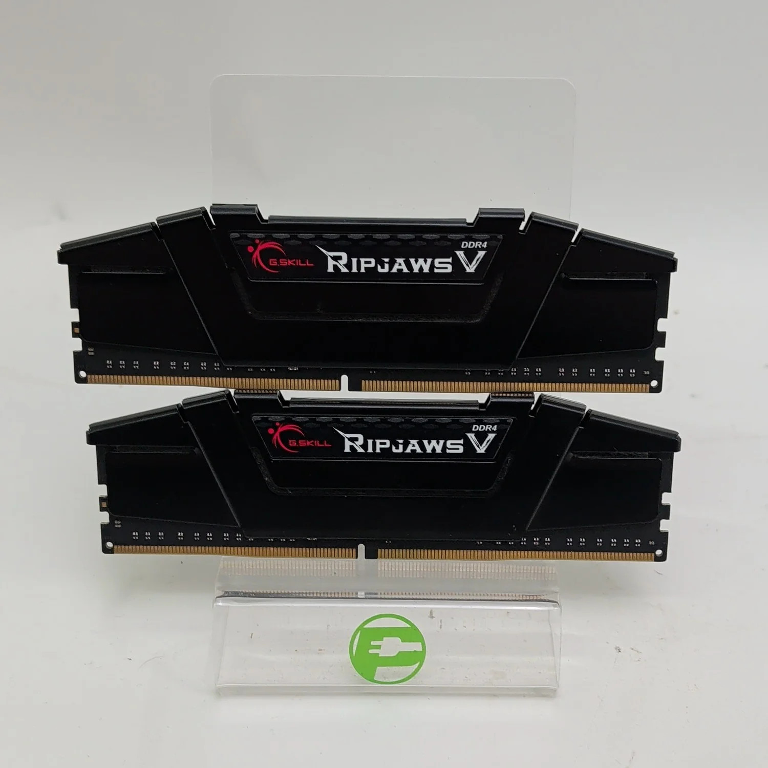 G.Skill Ripjaws V 16GB (2x8GB) RAM DDR4 3200MHz F4-3200C16D-16GVKB