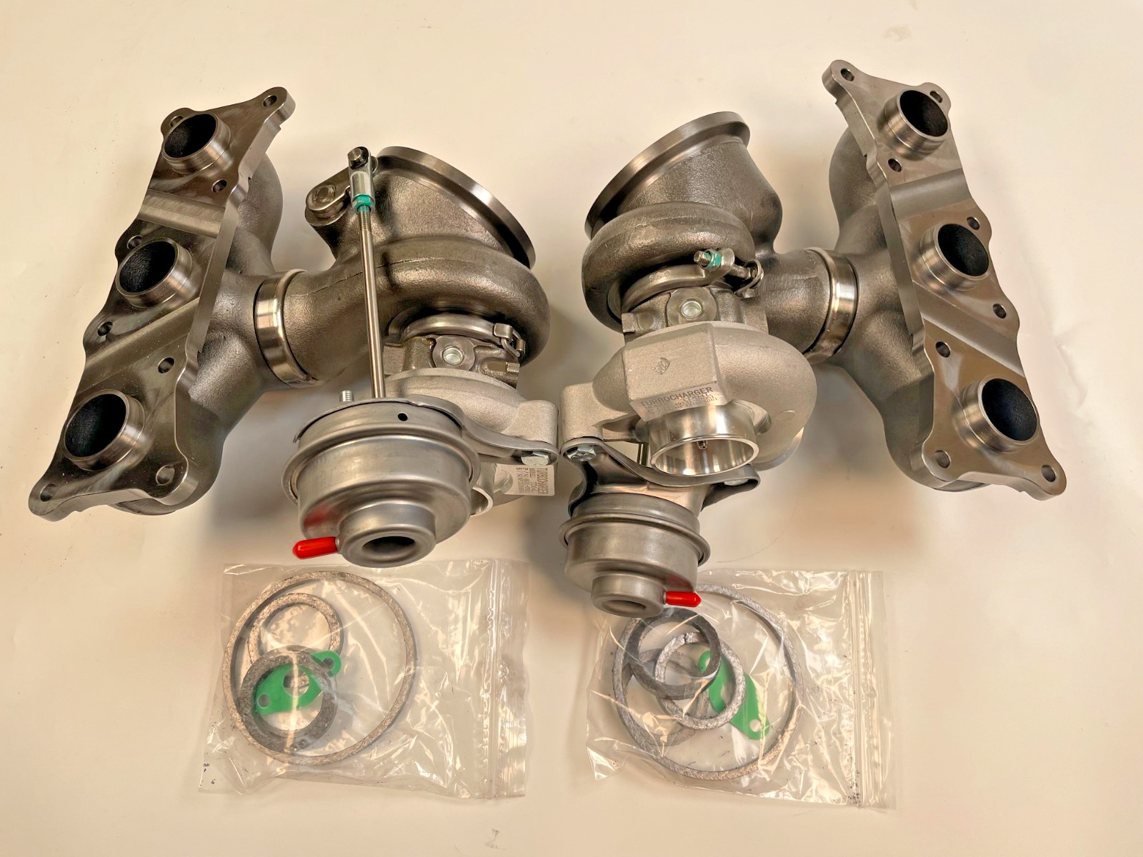 ONLY fit BMW N54 135i 535i 535xi Z4 3.0L N54 TD04L-17T Upgraded V3 Turbo 750HP