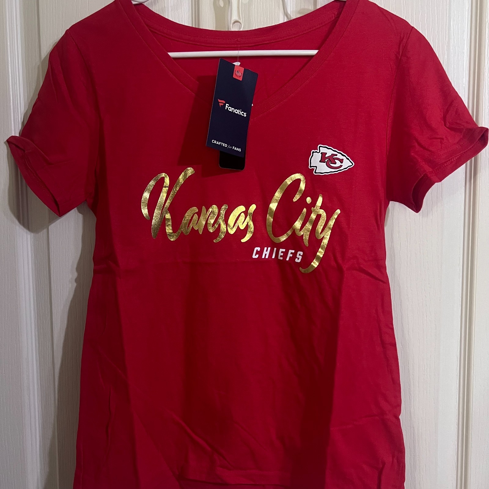 Women\'s NFL Fanatics Kansas City Chiefs V-Neck Tee - SIZE SMALL