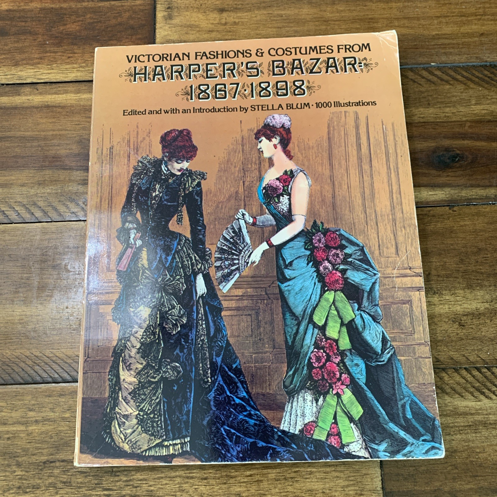 Vintage Victorian Fashions & Costumes Harper\'s Bazar 1867-1898 Blum Paperback Vintage Victorian Fashions & Costumes Harper\'s Bazar 1867-1898 Blum Paperback