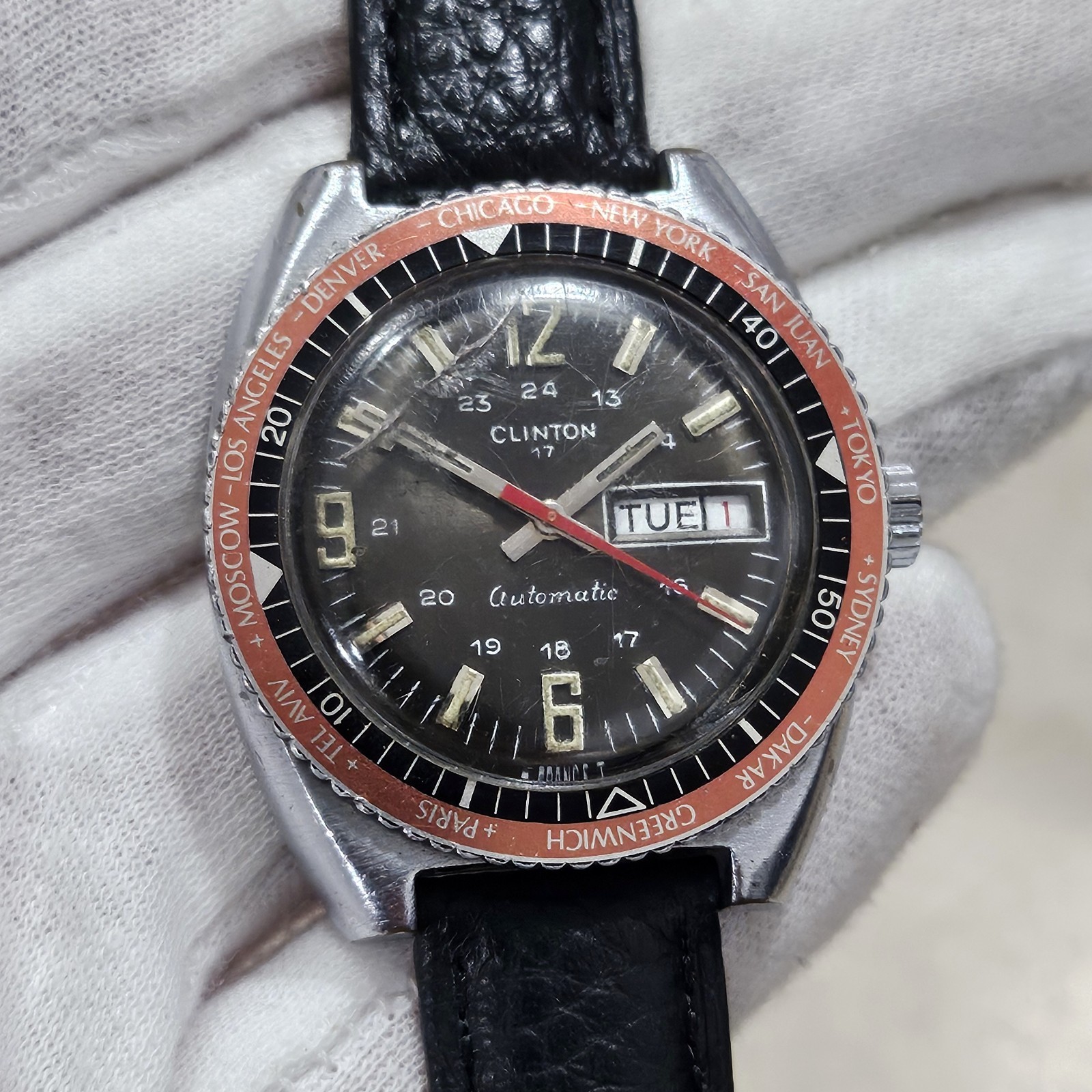 Vintage Automatic Clinton World Time Mens Watch Day/Date Orange Runs* Project* Vintage Automatic Clinton World Time Mens Watch Day/Date Orange Runs* Project*