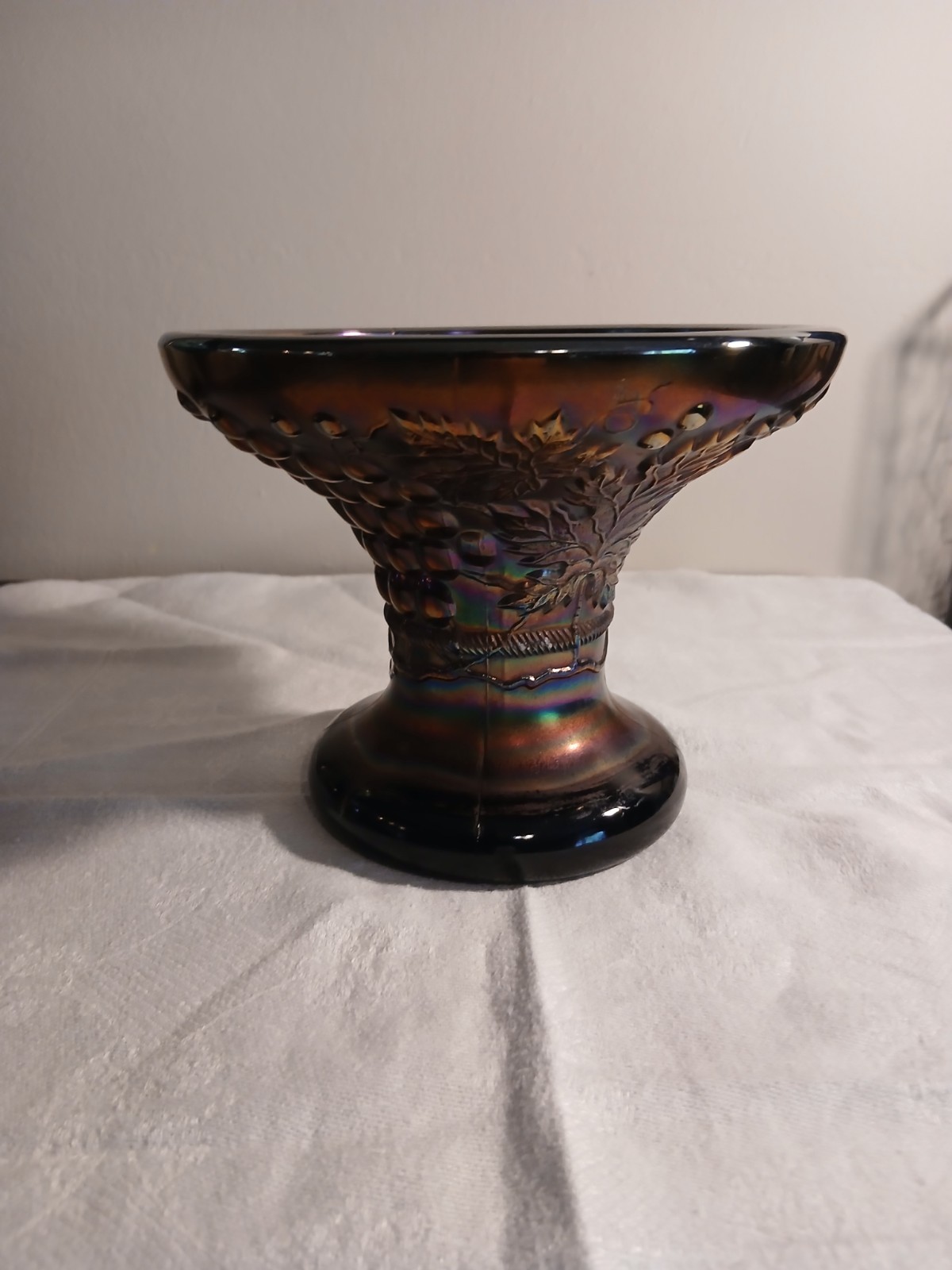 ANTIQUE NORTHWOOD PURPLE CARNIVAL GLASS GRAPE & CABLE PUNCH BOWL STAND
