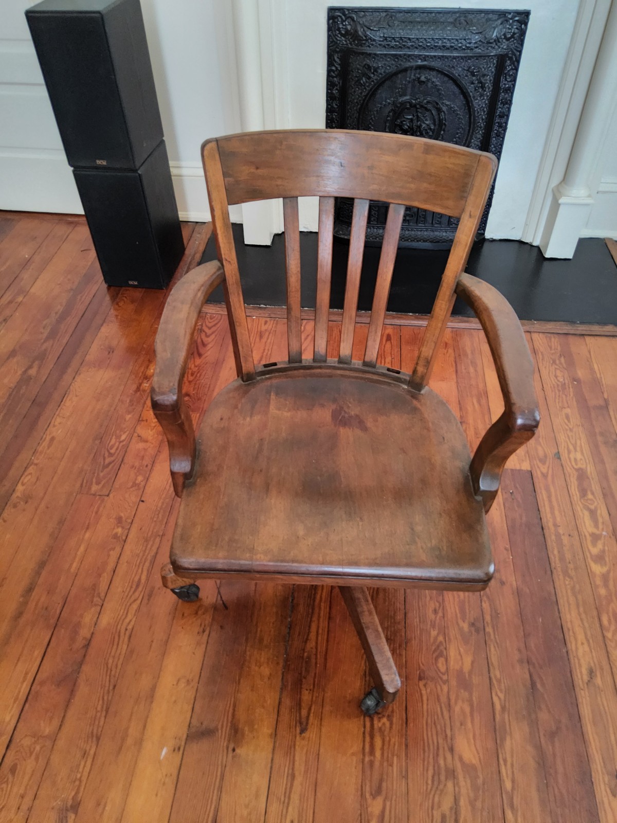 Antique York Shipley # 2493 Quartersawn Oak Banker/Lawyer Desk Chair Seat Swivel Antique York Shipley # 2493 Quartersawn Oak Banker/Lawyer Desk Chair Seat Swivel