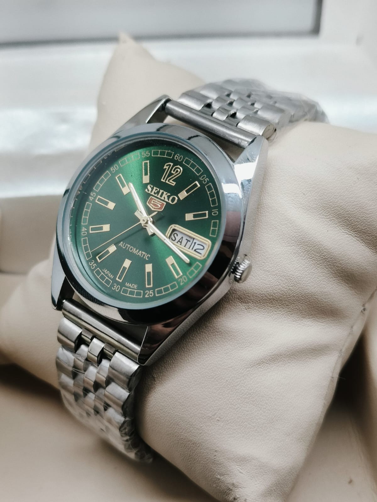  Vintage Automatic Seiko Refurbished GreenDial Day / Date Men's Wrist Watch 