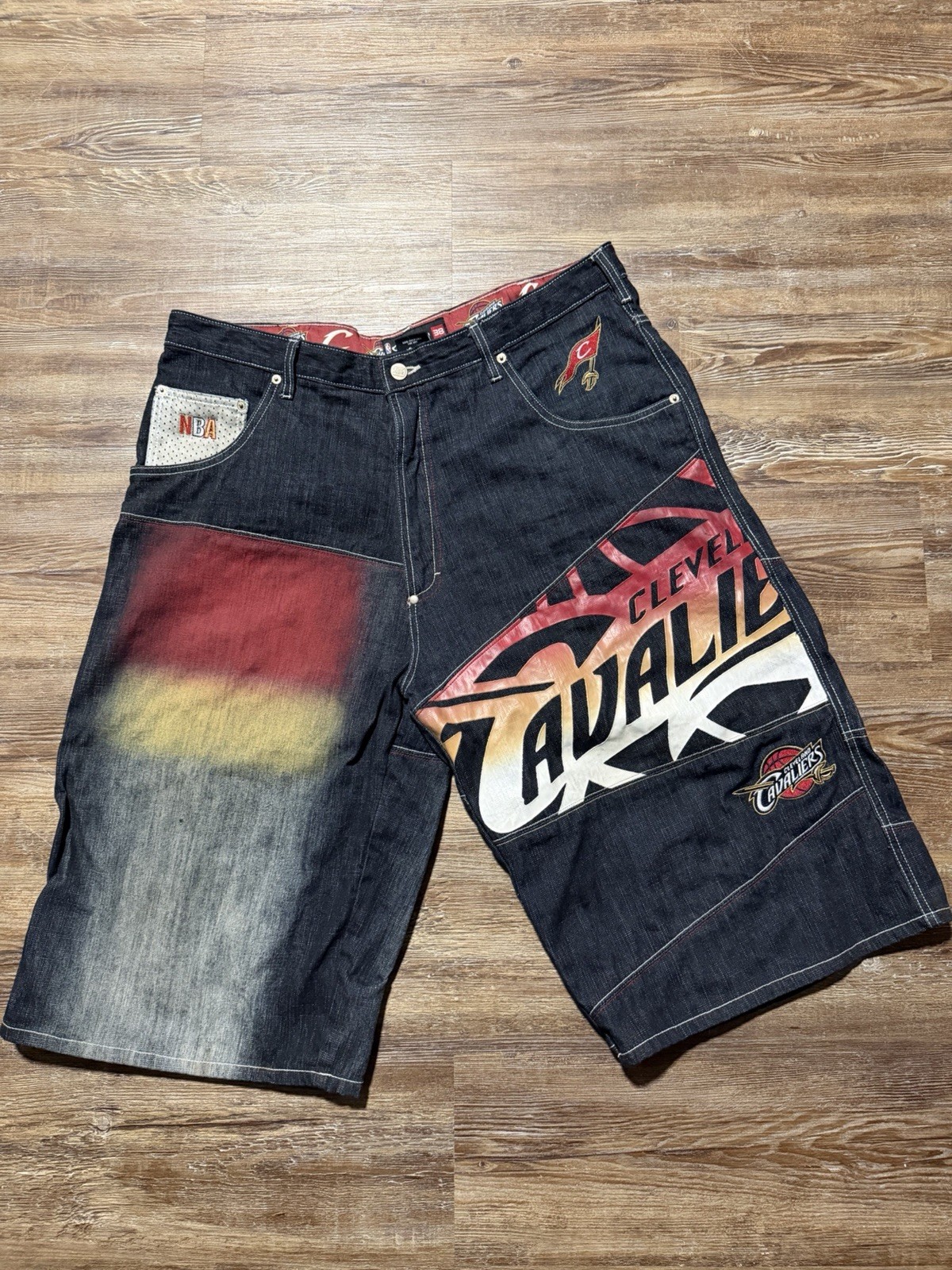 Vintage Cleveland Cavaliers Unk Denim Shorts NBA Size 36 Baggy Y2K Basketball