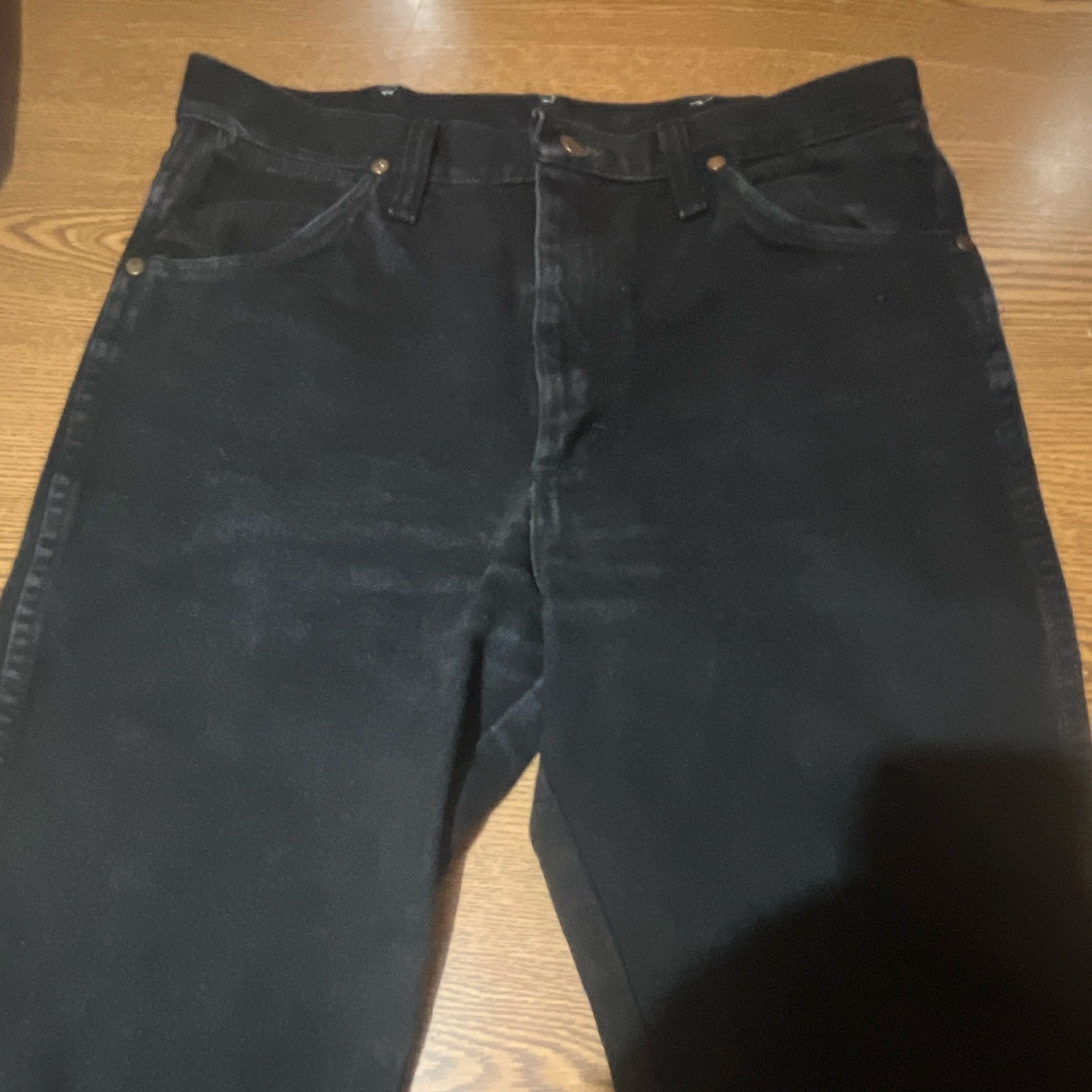 Wrangler Cowboy Cut Men’s Black Dark Wash Straight Jeans Regular Fit Mid Rise Wrangler Cowboy Cut Men’s Black Dark Wash Straight Jeans Regular Fit Mid Rise