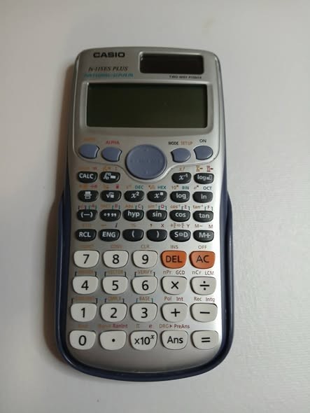 FX-115ES Plus Scientific Calculator White w/ Cover FX-115ES Plus Scientific Calculator White w/ Cover