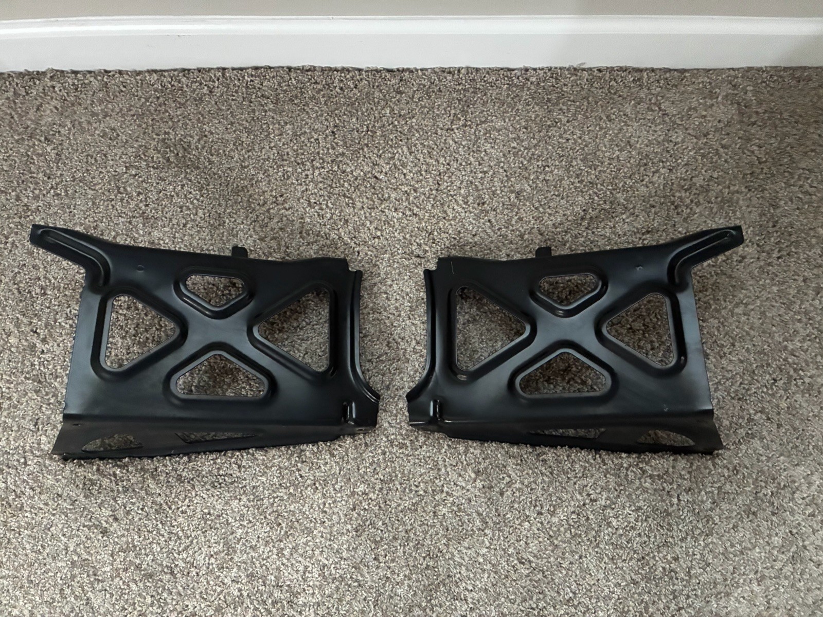 2014-2021 Tundra Rear Bumper Corner Brackets Left and Right 2014-2021 Tundra Rear Bumper Corner Brackets Left and Right