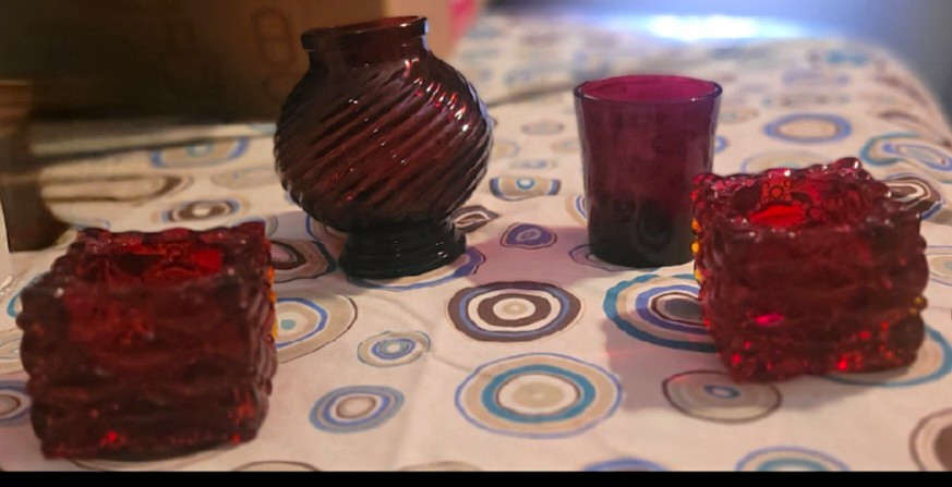 Vintage Red Glass 4-Piece Glassware Set - 2 Square Bowls, Vase & Tumbler Vintage Red Glass 4-Piece Glassware Set - 2 Square Bowls, Vase & Tumbler