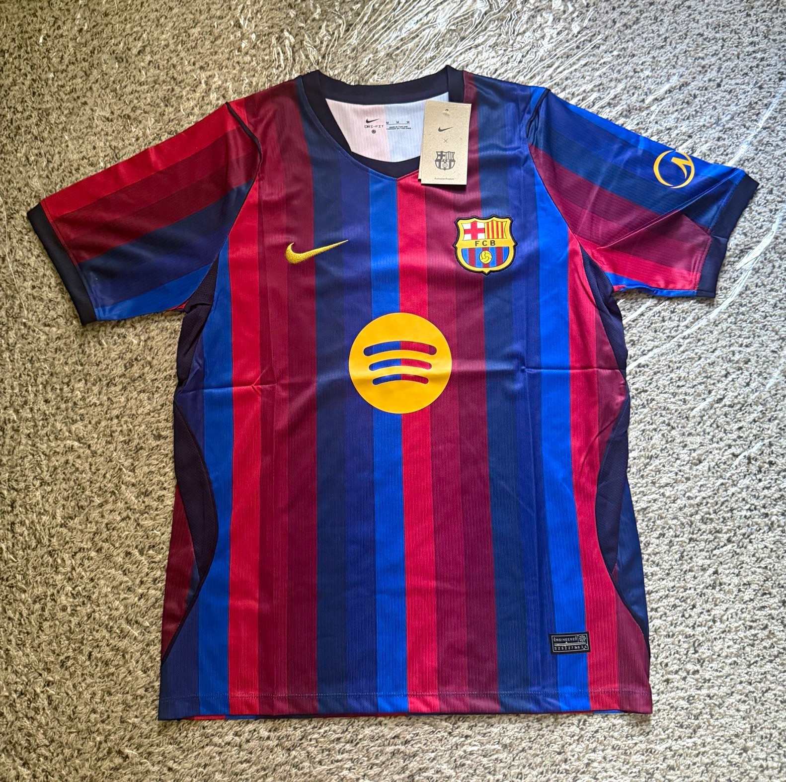 Nike FC Barcelona Dri-FIT Soccer Jersey Blue Red Striped Size M Nike FC Barcelona Dri-FIT Soccer Jersey Blue Red Striped Size M