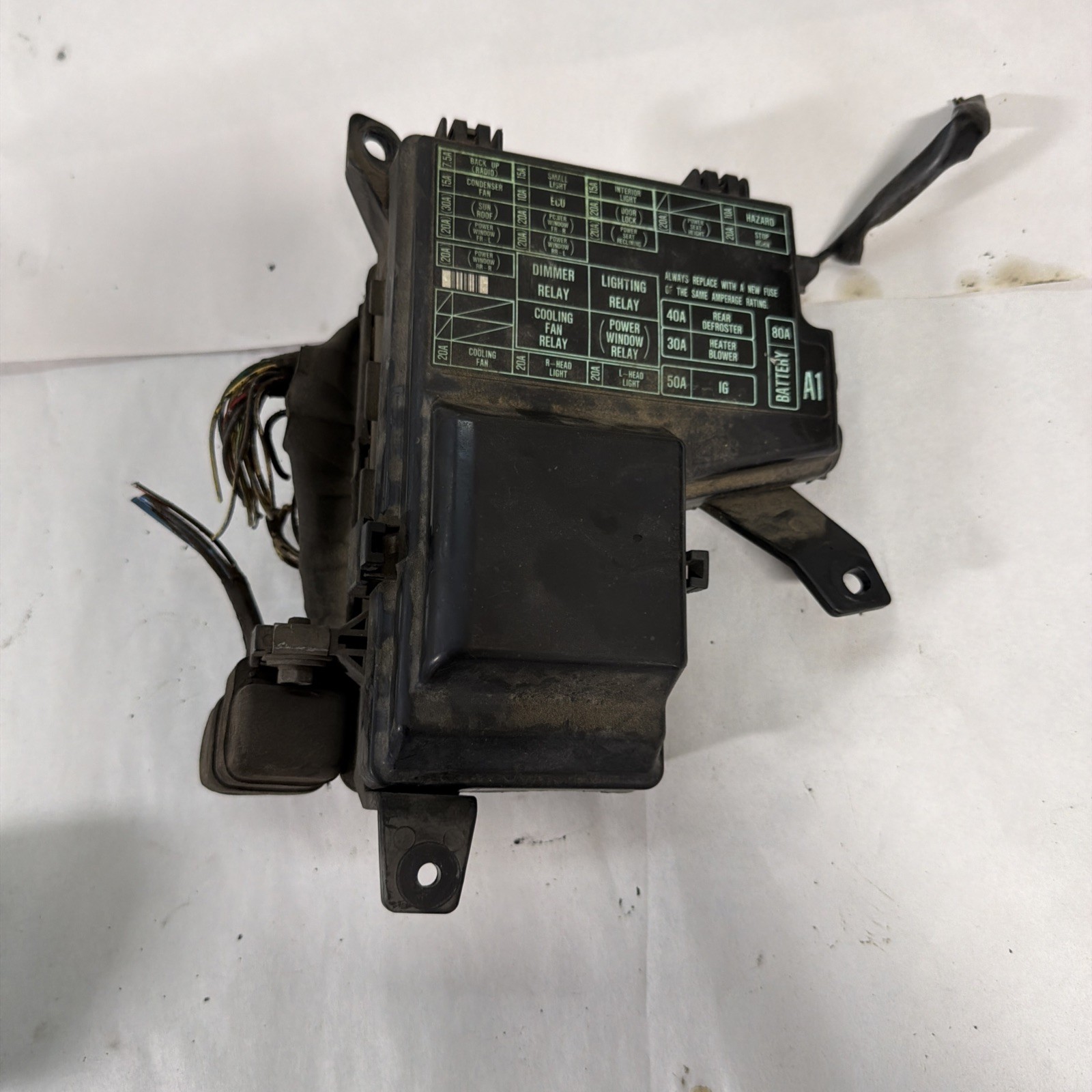 1990-1993 HONDA ACCORD Engine Fuse Box 1990-1993 HONDA ACCORD Engine Fuse Box