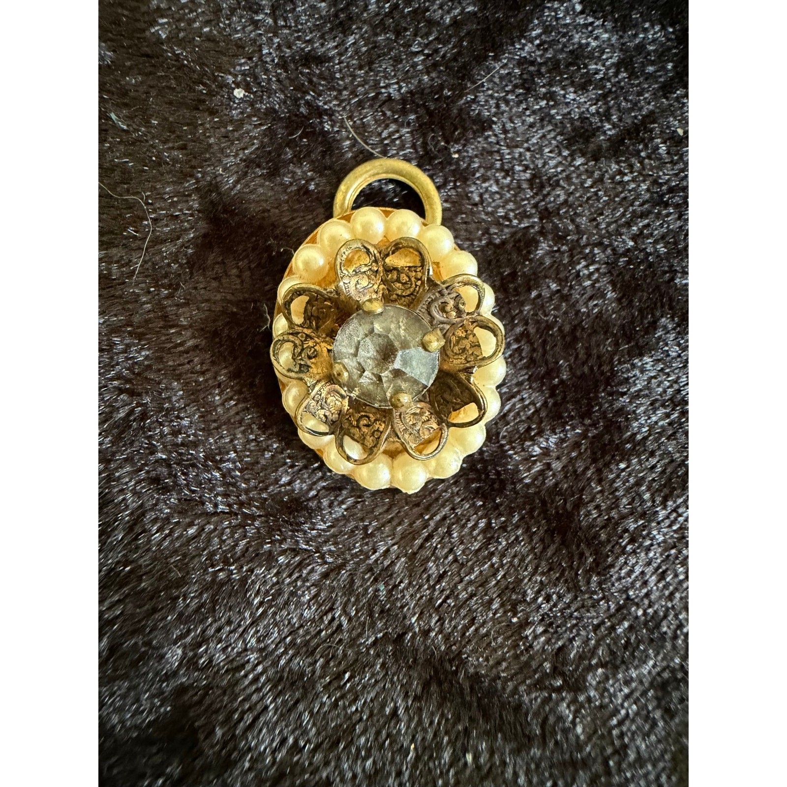 Vintage Floral Filigree Rhinestone & Faux Pearl Pendant