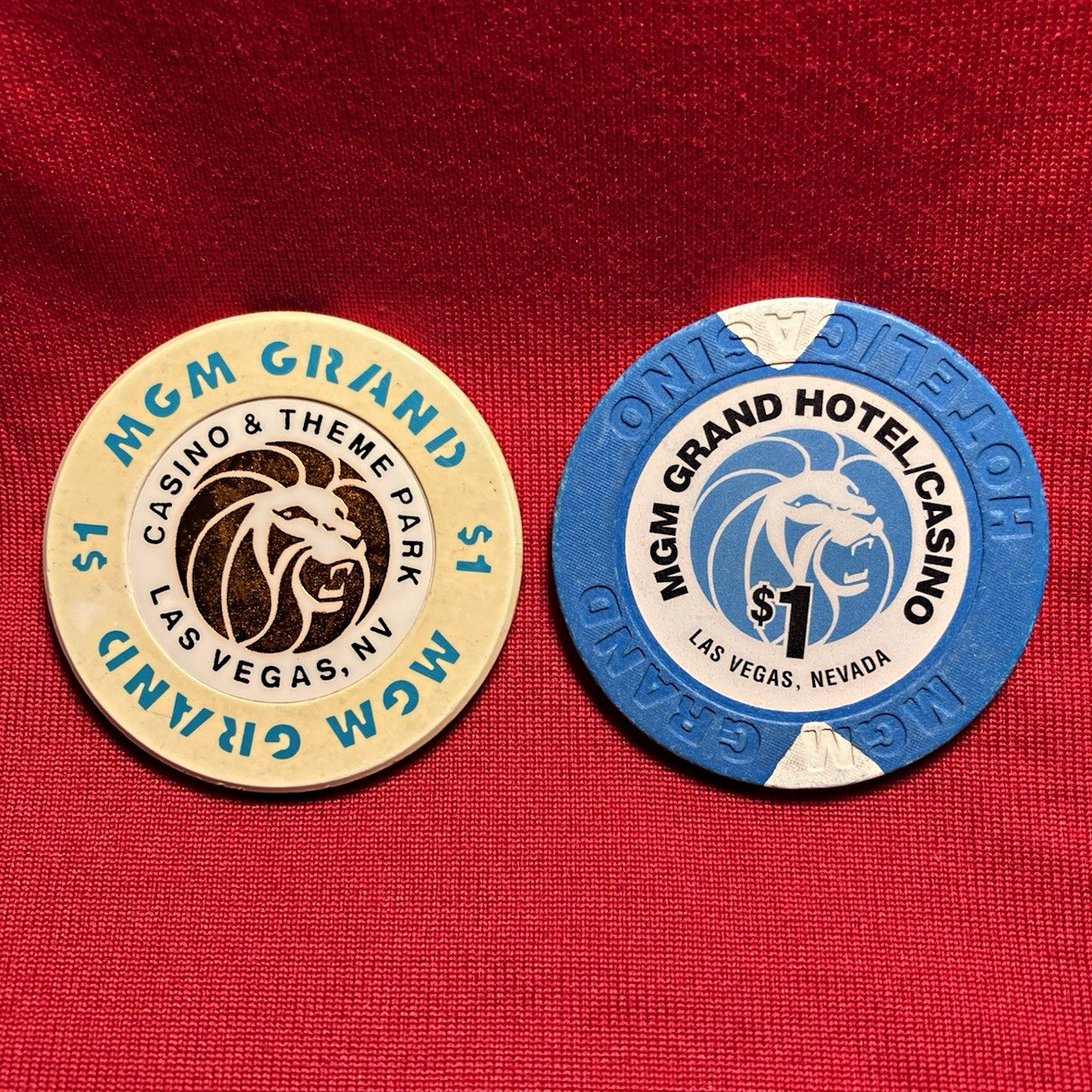 MGM Grand Las Vegas NV $1 Casino Chips Lot of 2 Hotel/Casino & Theme Park