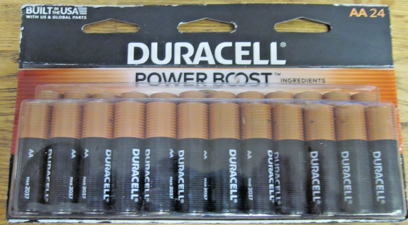 NEW FACTORY SEALED 24 PACK DURACELL POWER BOOST AA BATTERIES MAR 2037 FREESHIP