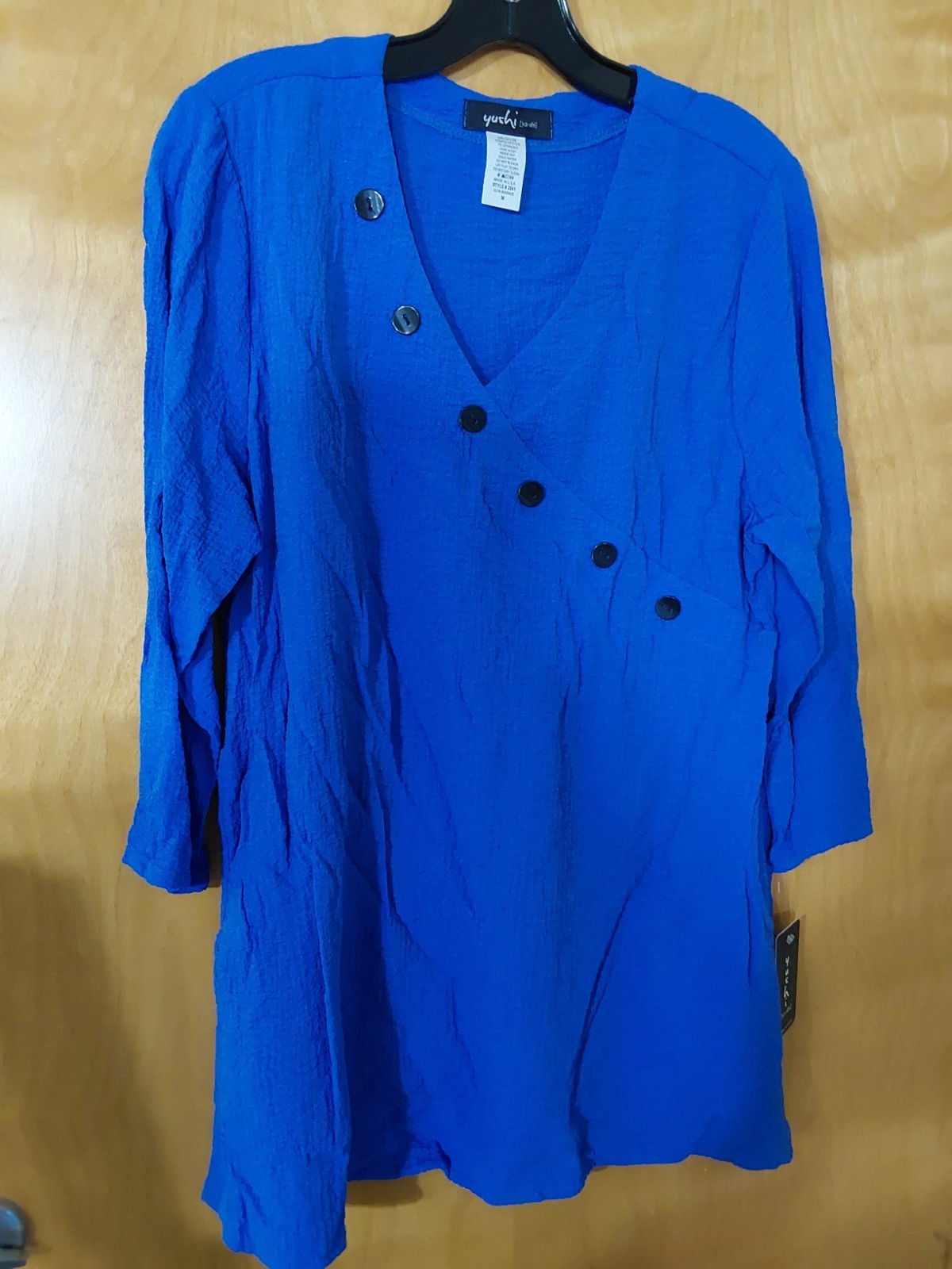 Yushi Womens M Crinkle Tunic 3/4 SLEEVE Stretch Artsy Unique BUTTON #2241 NWT
