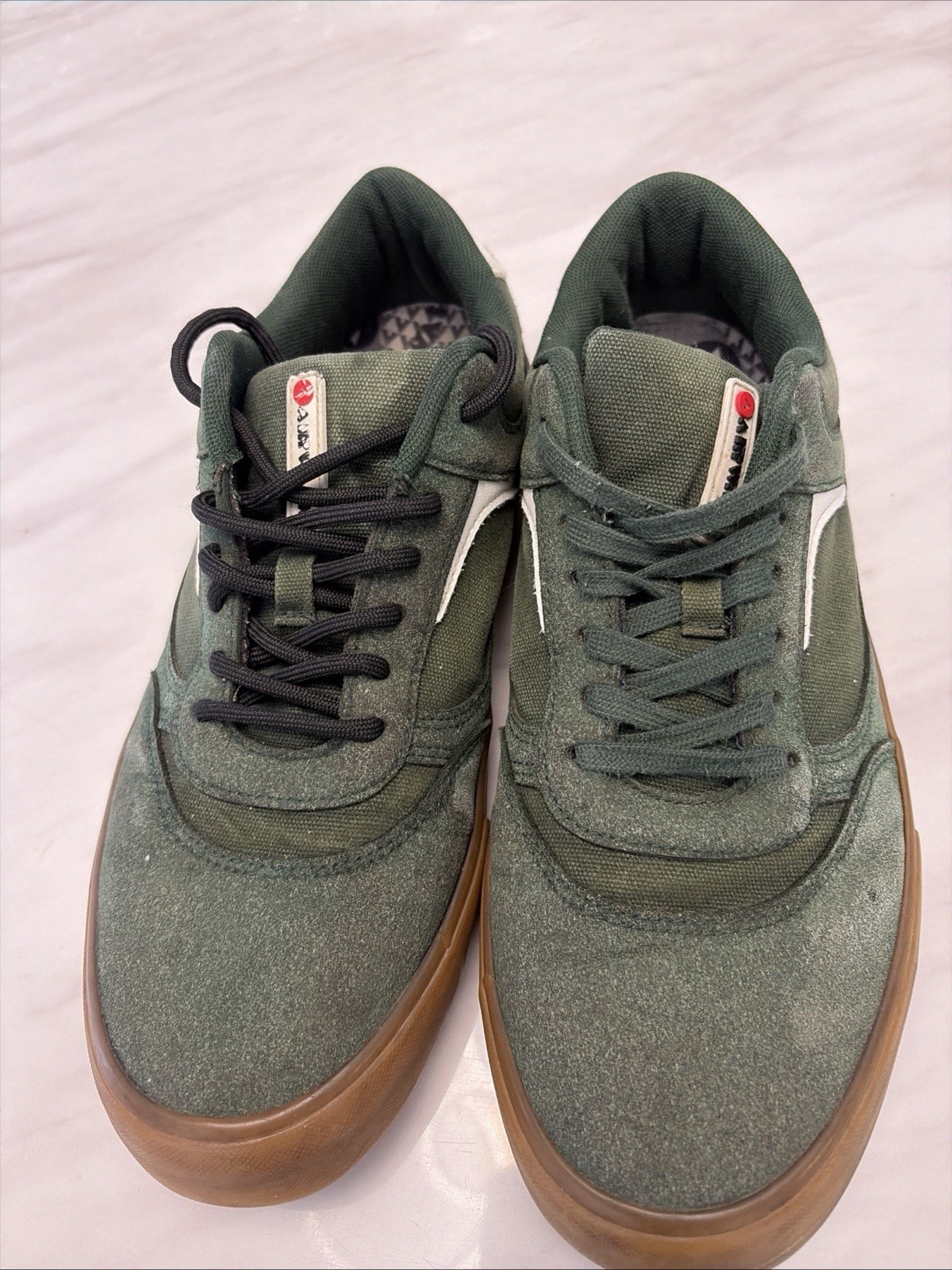Airwalk Men’s Size 11 Skate Shoes Dark Green Gum Sole Low Top Sneakers Casual Airwalk Men’s Size 11 Skate Shoes Dark Green Gum Sole Low Top Sneakers Casual