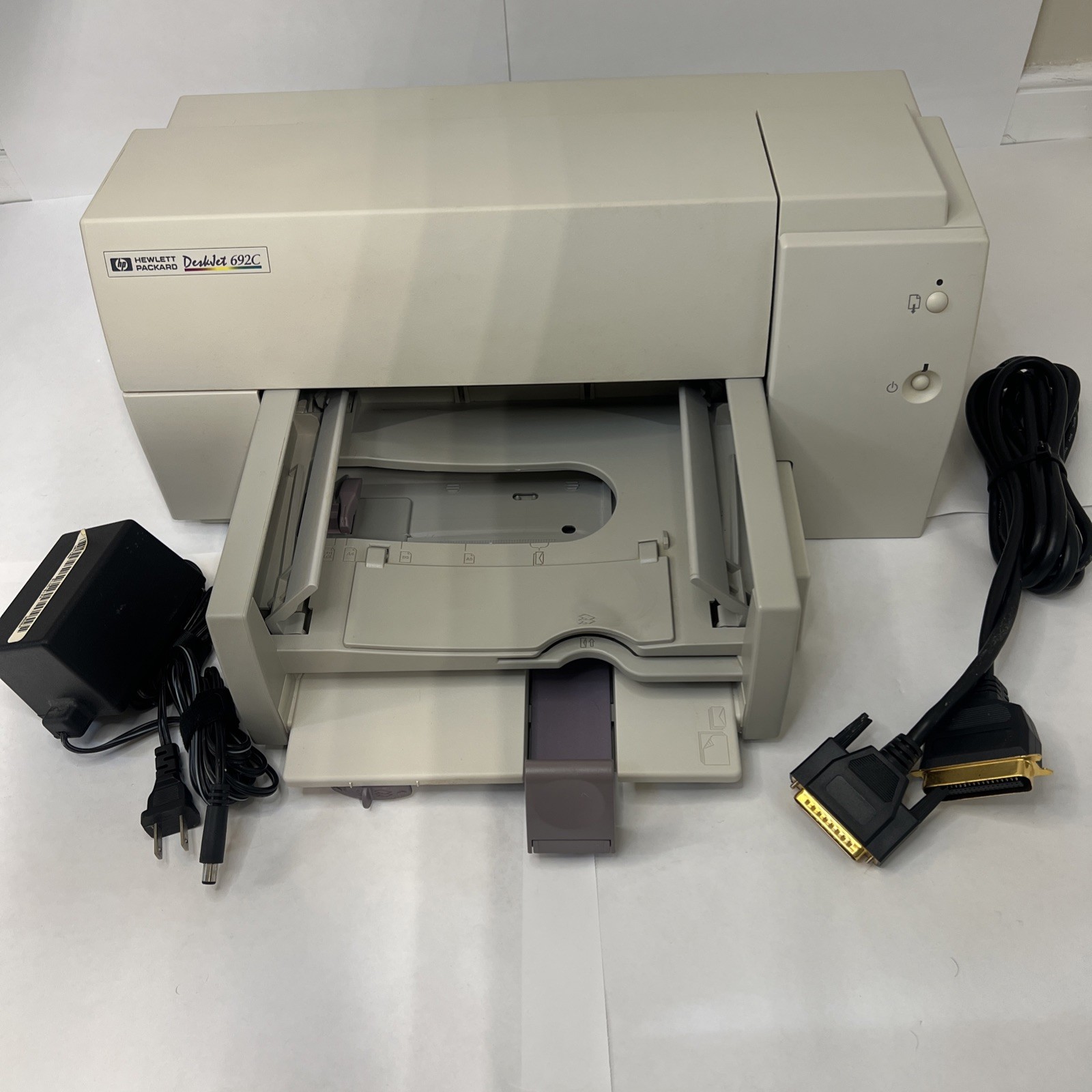 HP DeskJet 692C Vintage 1997 Printer Tested/Working