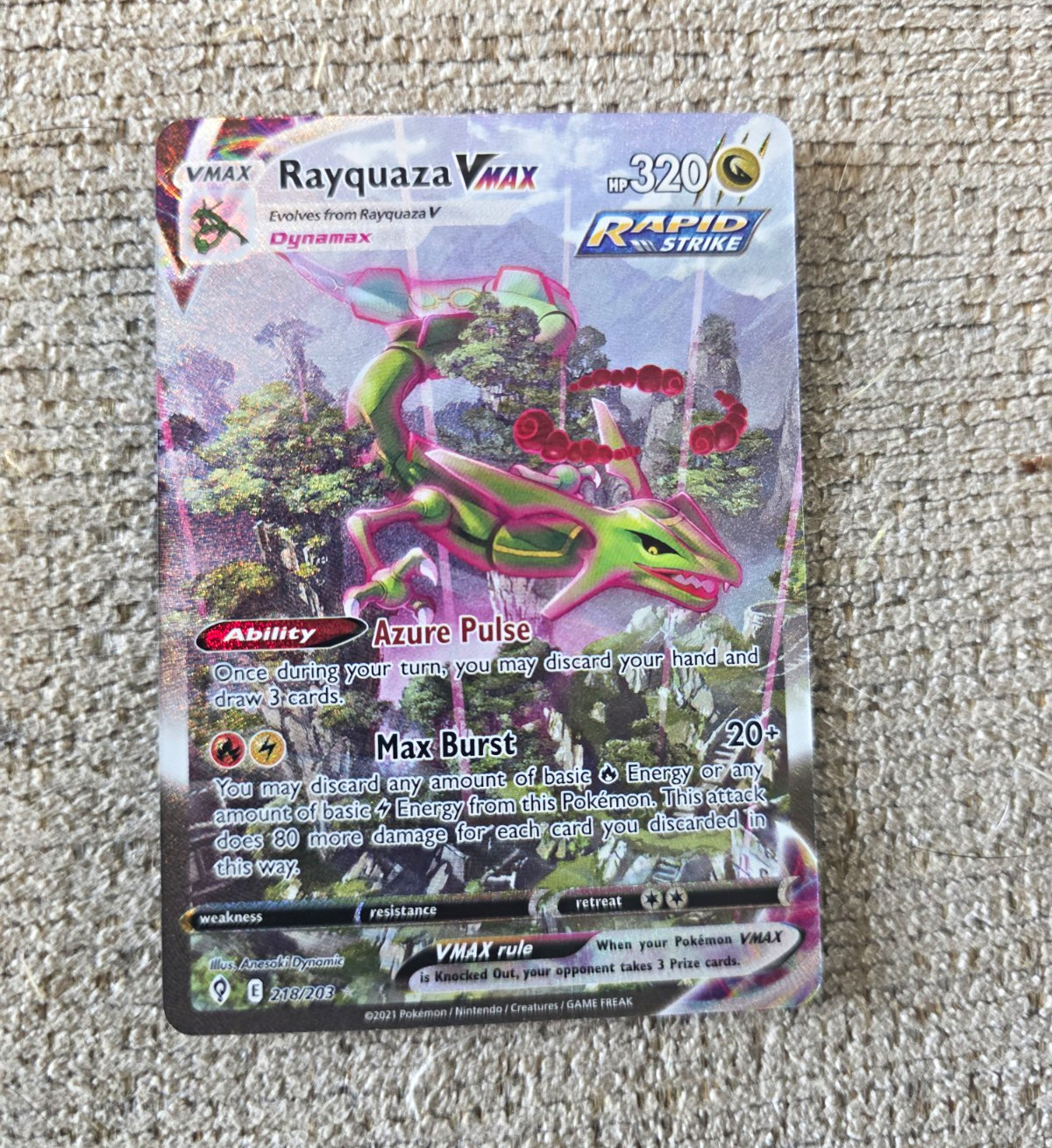 Rayquaza VMAX Rapid Strike Alternate Art Secret Rare Holo 218/203 ES EN Rayquaza VMAX Rapid Strike Alternate Art Secret Rare Holo 218/203 ES EN