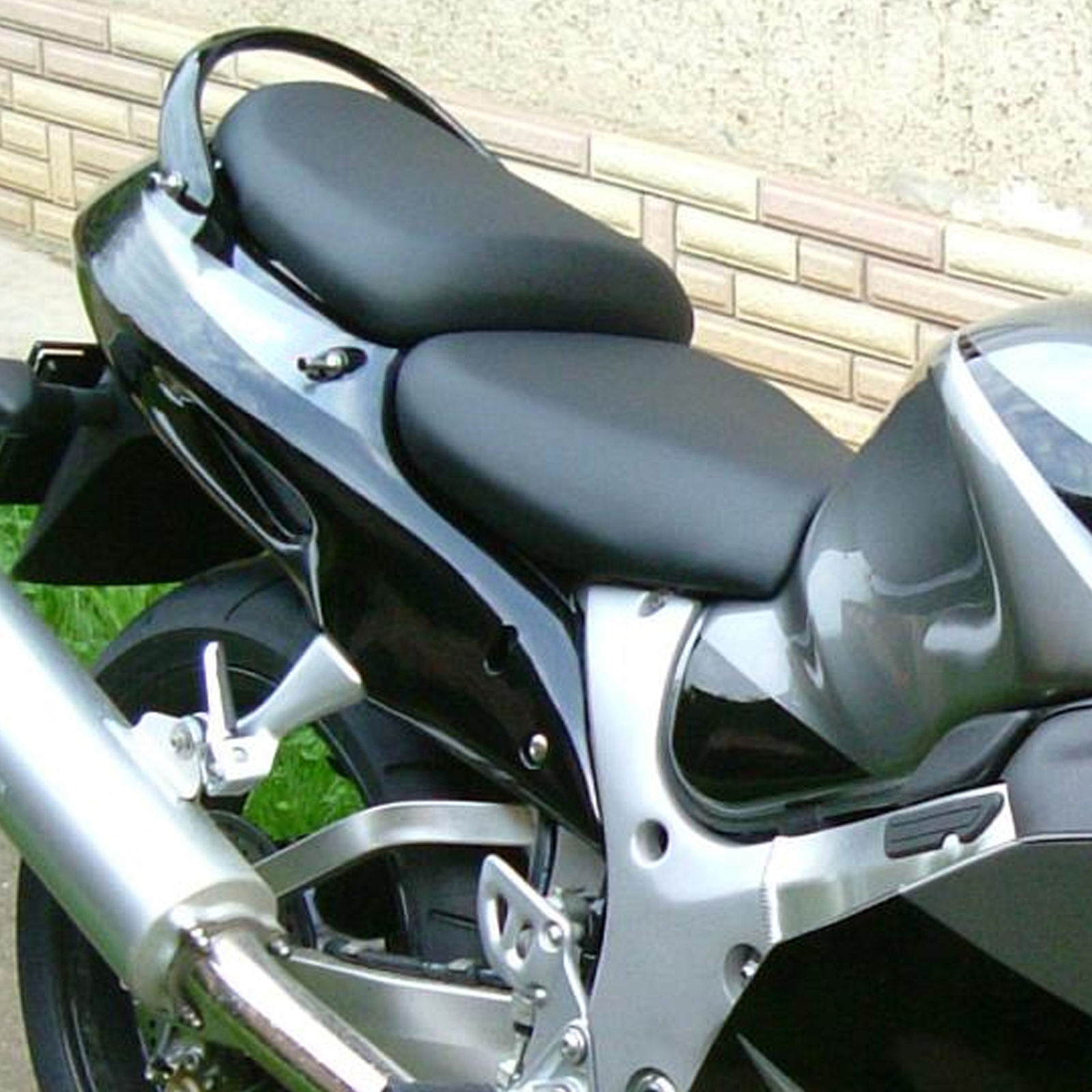Front Driver & Rear Passenger Seat Fit For Suzuki Hayabusa GSX1300R 1999-2007