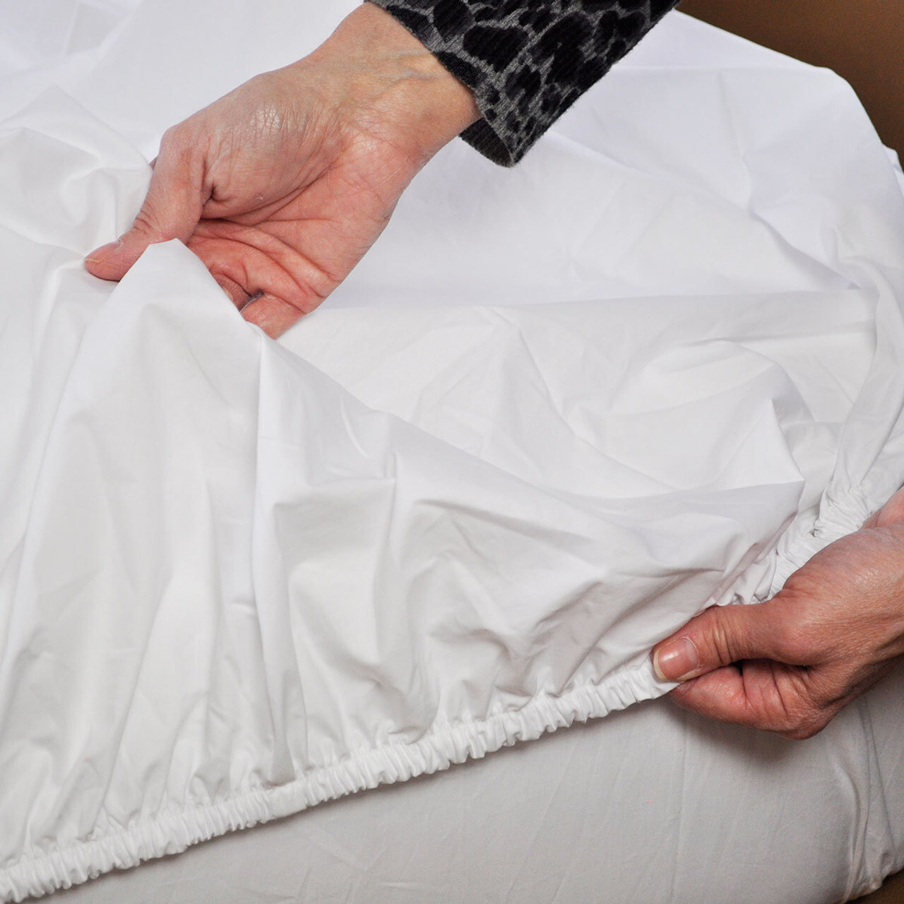 3 Pack | Fitted Sheets 72 x 80 300TC 60/40 CottonPoly Blend Combed Bedding White