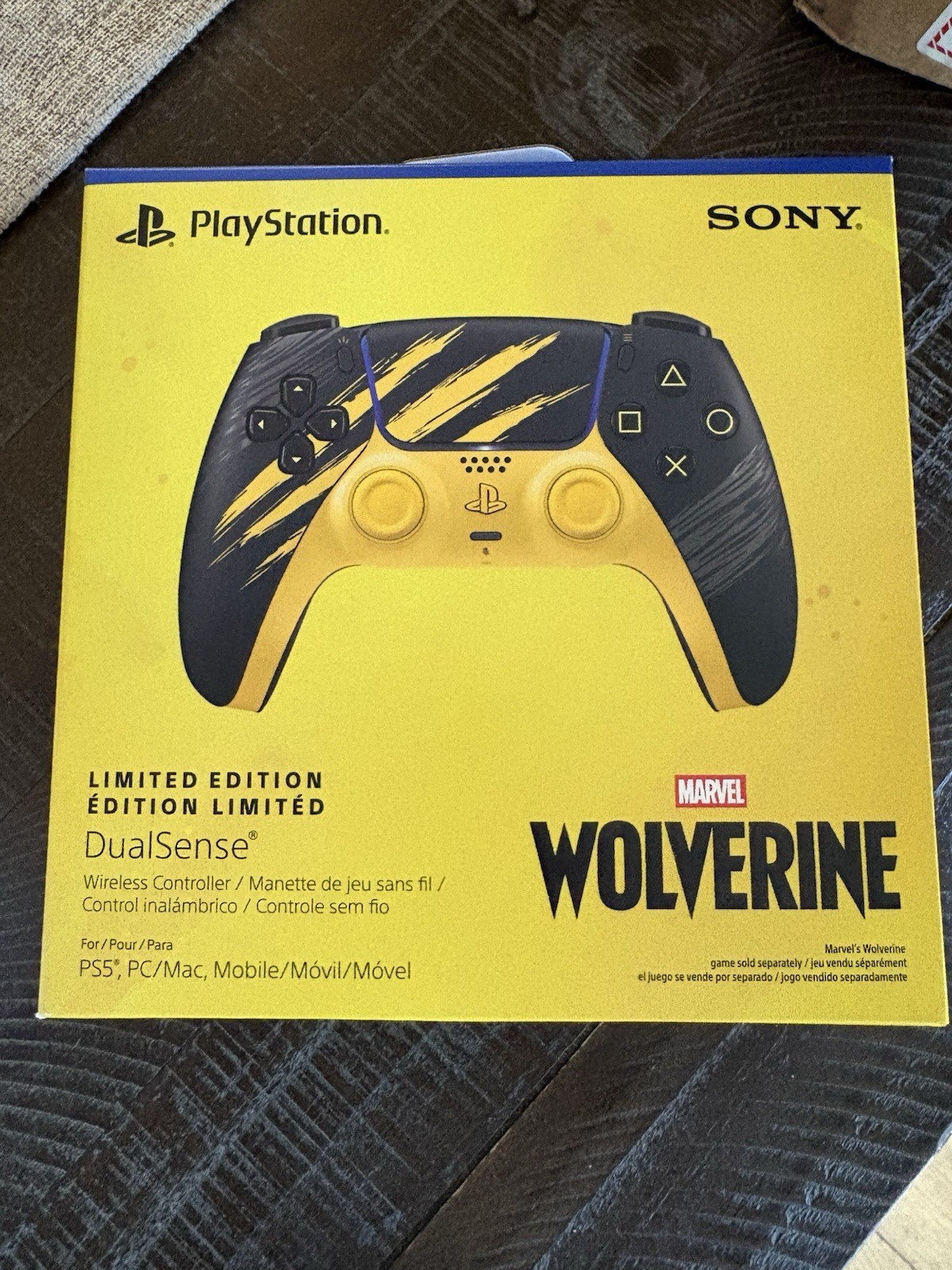 Marvel's Wolverine Adamantium Limited Edition PS5 DualSense Marvel's Wolverine Adamantium Limited Edition PS5 DualSense