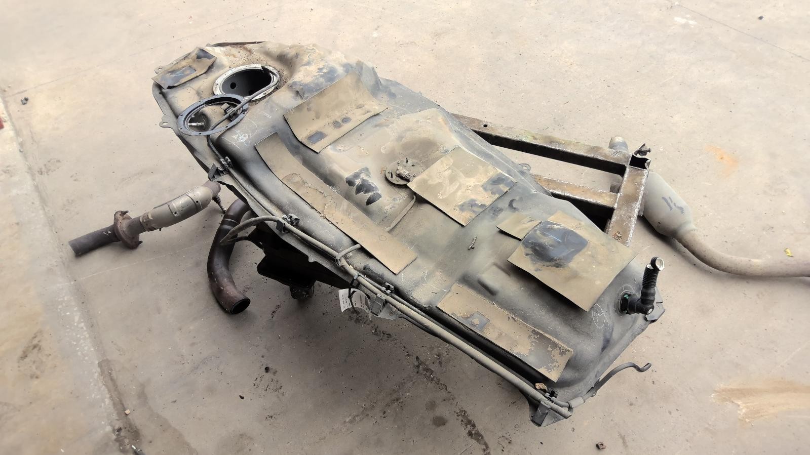 Used Fuel Tank fits: 2006 Toyota Rav4  Grade A