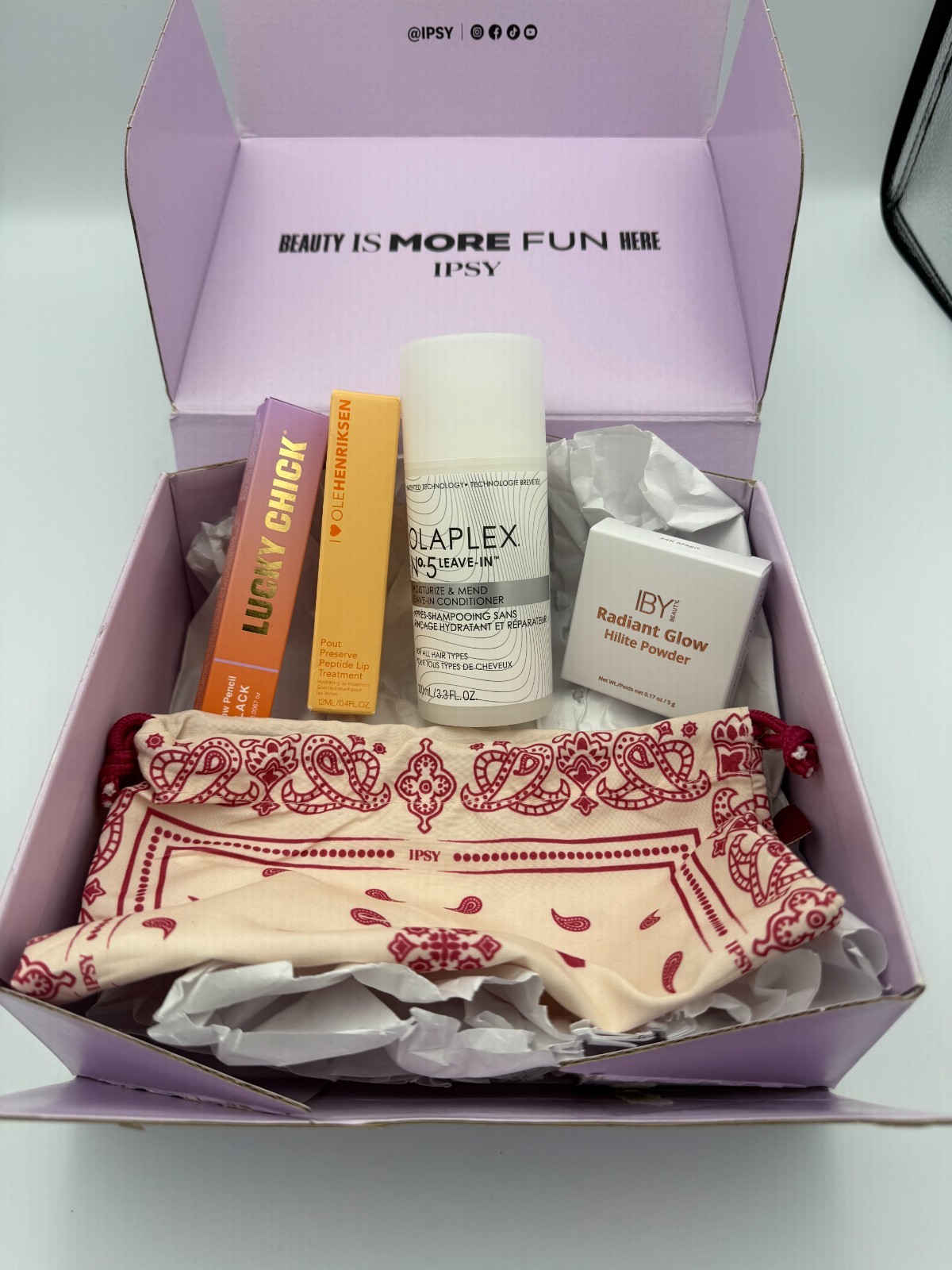 IPSY August 2026 Beauty Box Set Olaplex Ole Henriksen Lip Lucky Chick IBY Bag IPSY August 2026 Beauty Box Set Olaplex Ole Henriksen Lip Lucky Chick IBY Bag