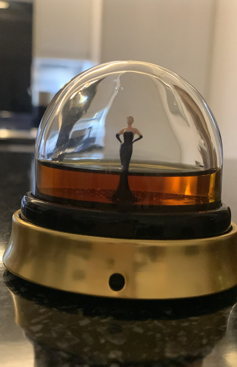 Vintage Jean Paul Gaultier Fragile EDP 25ml Perfume Snow Globe Bottle With Box Vintage Jean Paul Gaultier Fragile EDP 25ml Perfume Snow Globe Bottle With Box