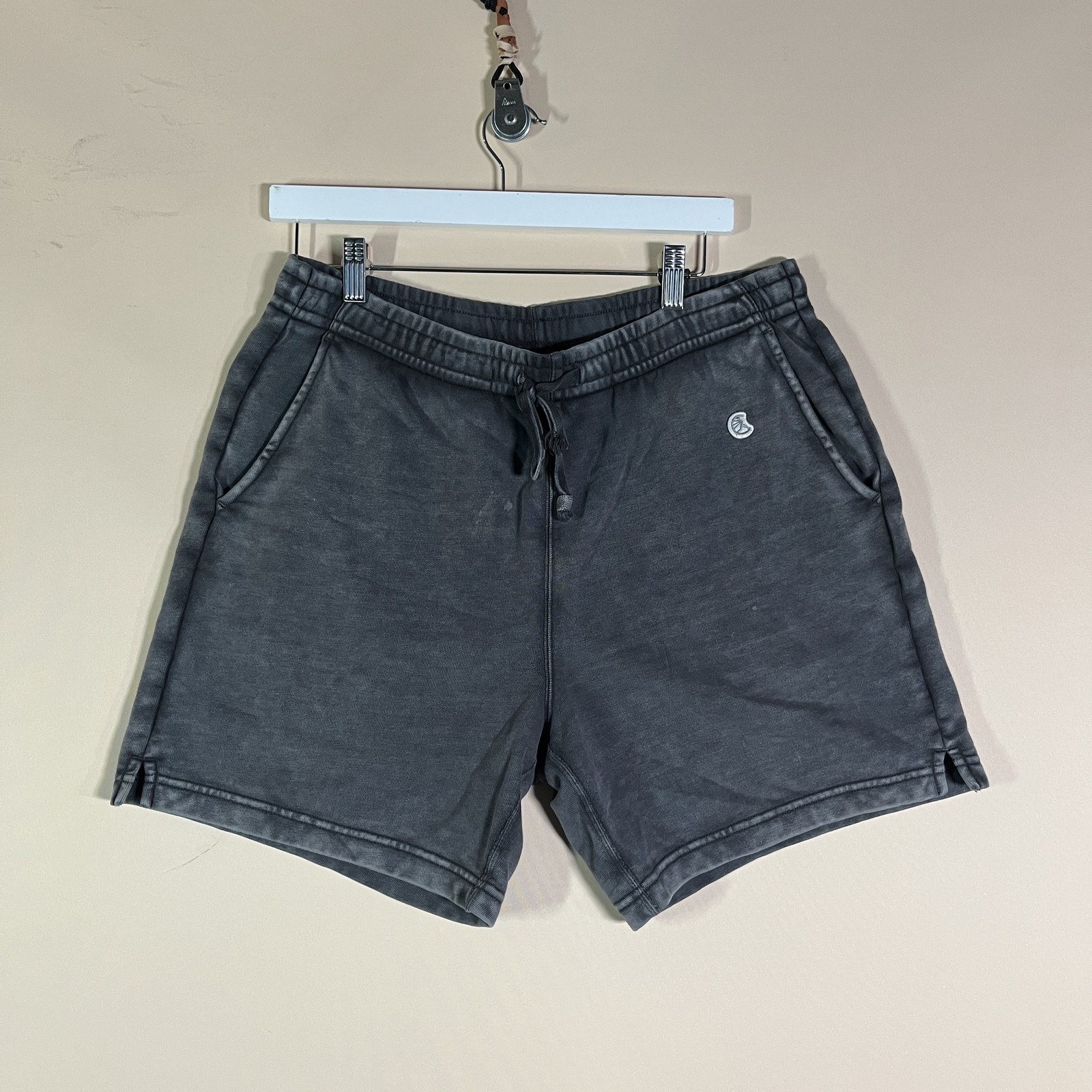 Champion x Todd Snyder Charcoal Garment Dyed Fleece Sweat Shorts Men\'s Size M Champion x Todd Snyder Charcoal Garment Dyed Fleece Sweat Shorts Men\'s Size M