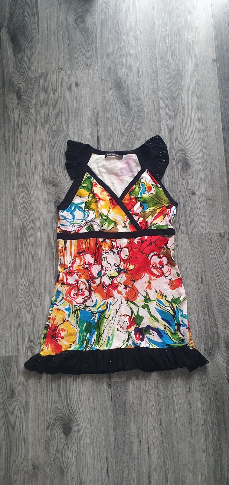 BCBG MaxAzria dress XS 60% silk 20% wool 20% cashmere BCBG MaxAzria dress XS 60% silk 20% wool 20% cashmere